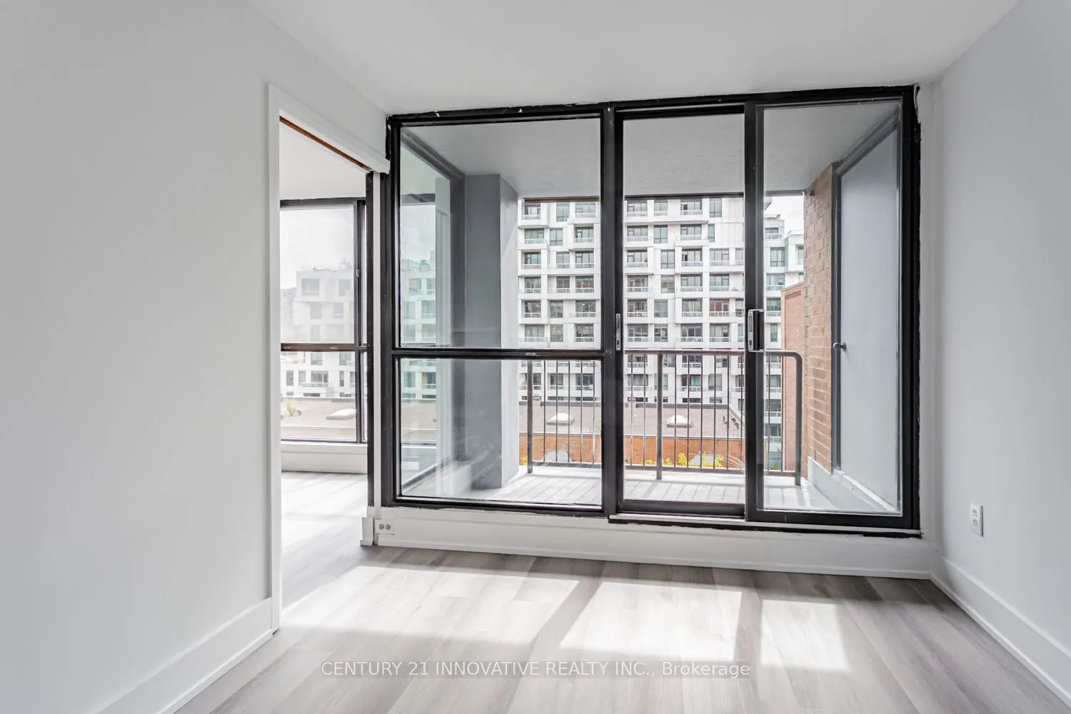 188 Spadina Avenue, #604