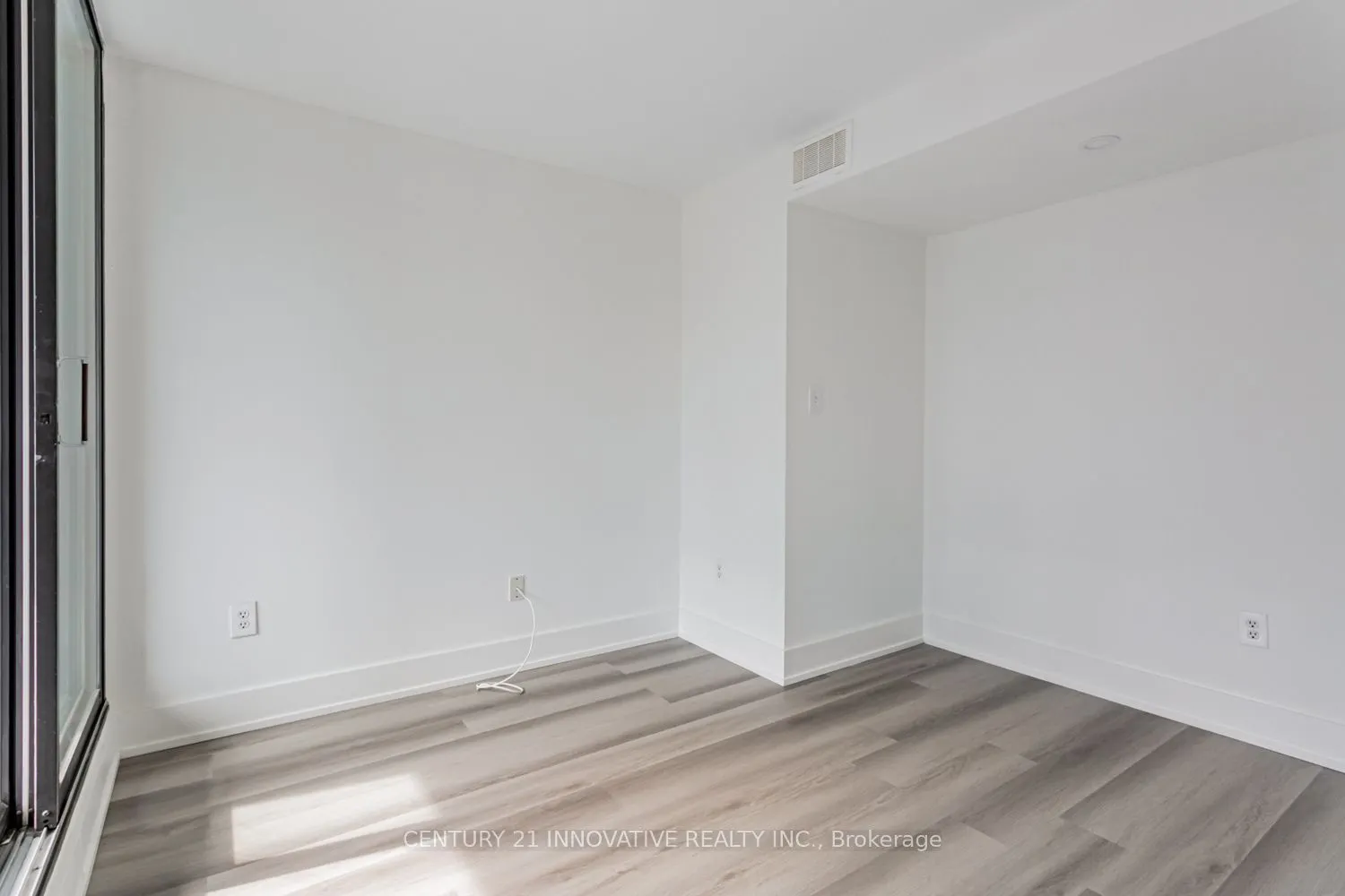 188 Spadina Avenue, #604