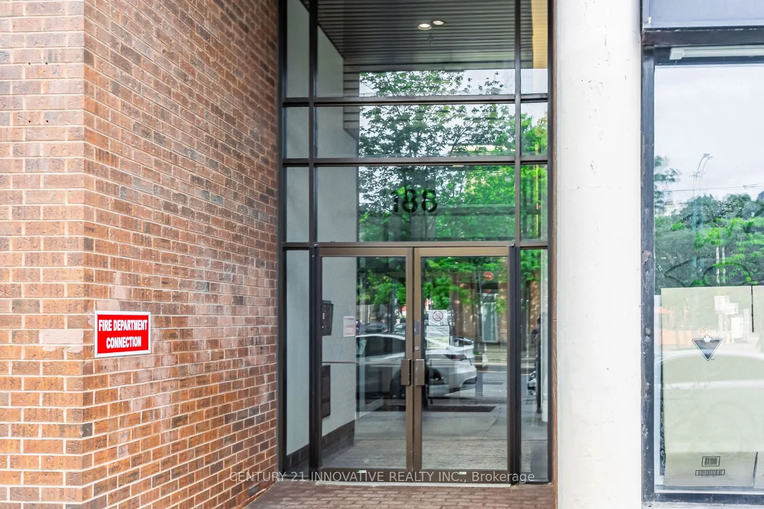 188 Spadina Avenue, #604