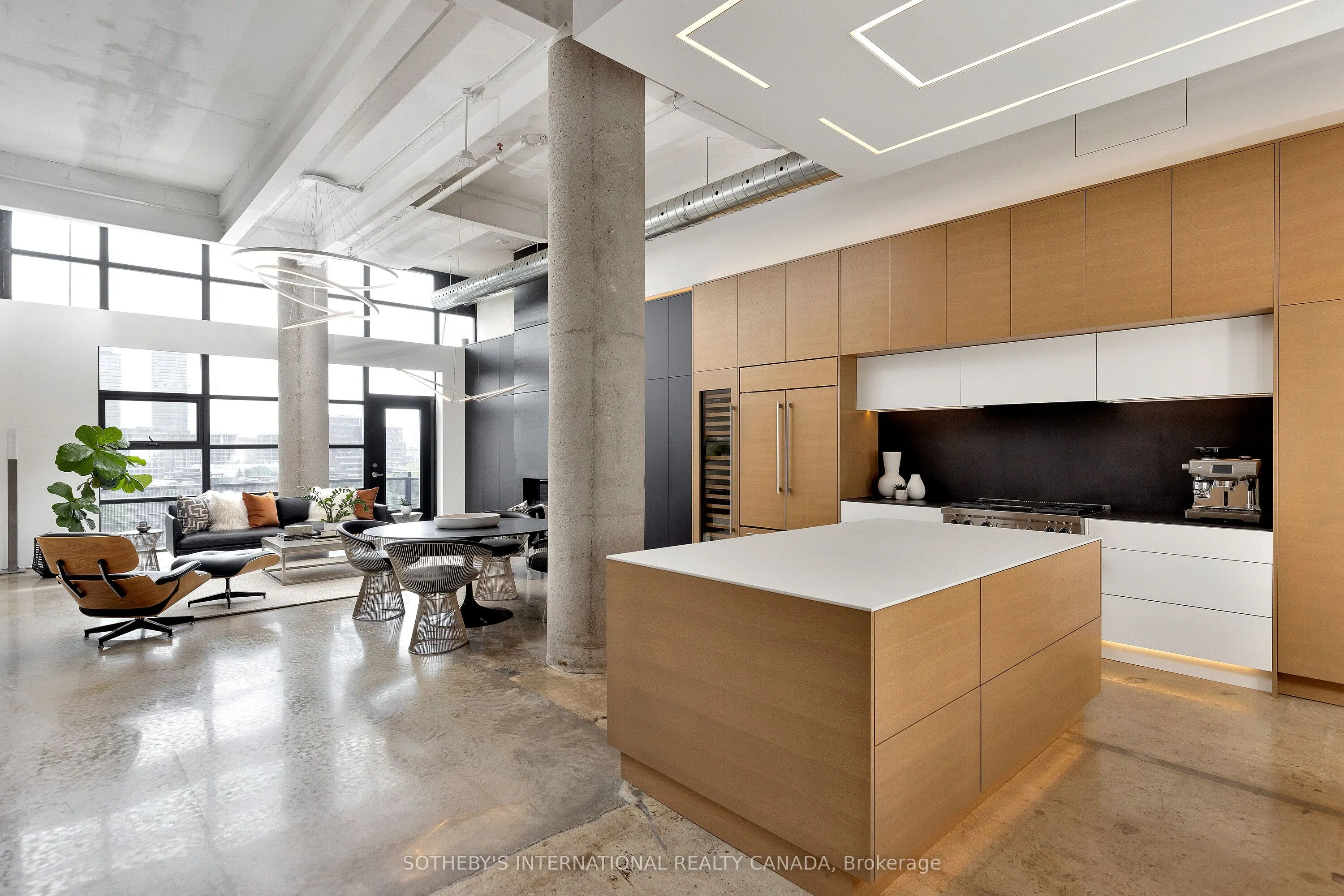 90 Sumach Street, #702