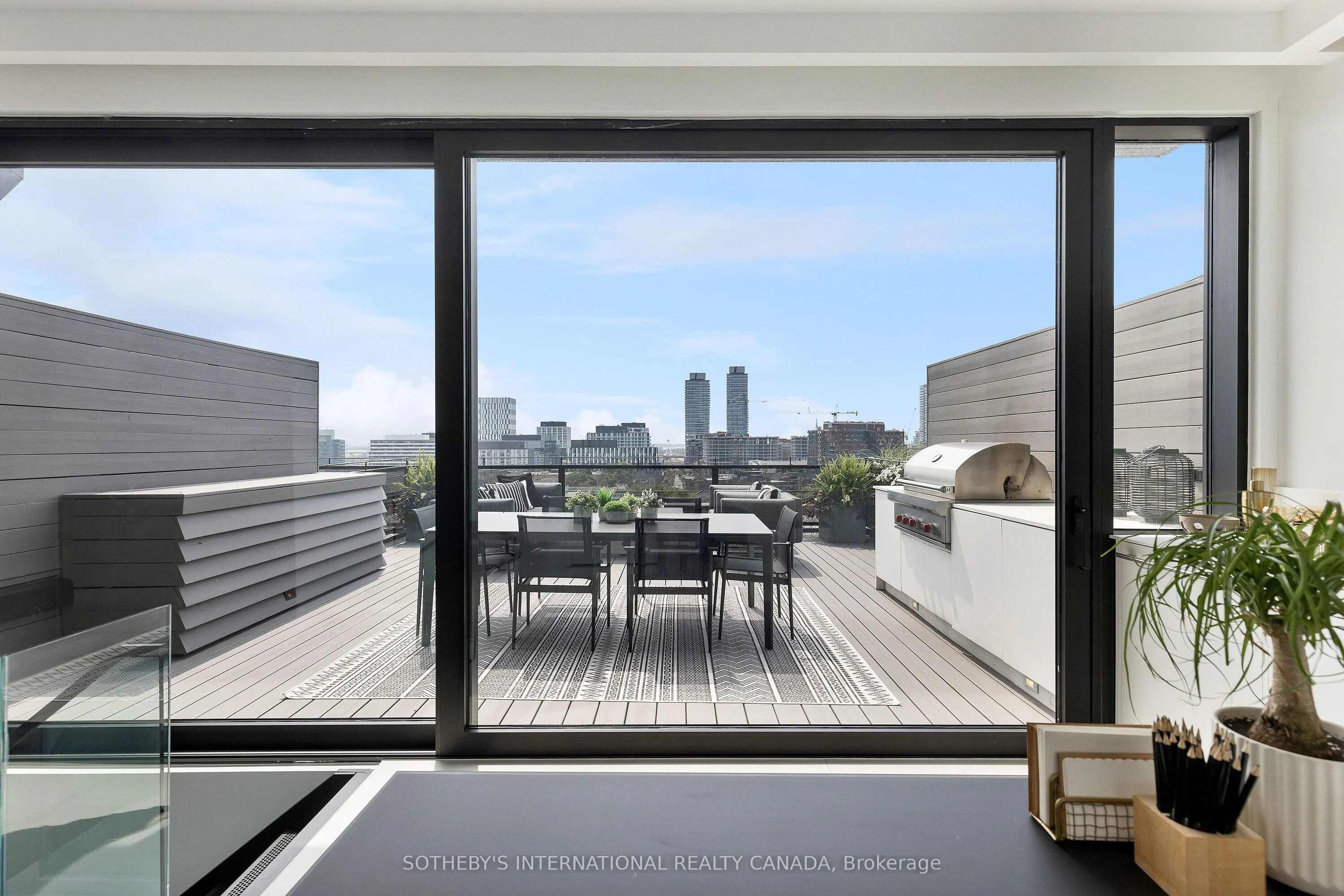 90 Sumach Street, #702
