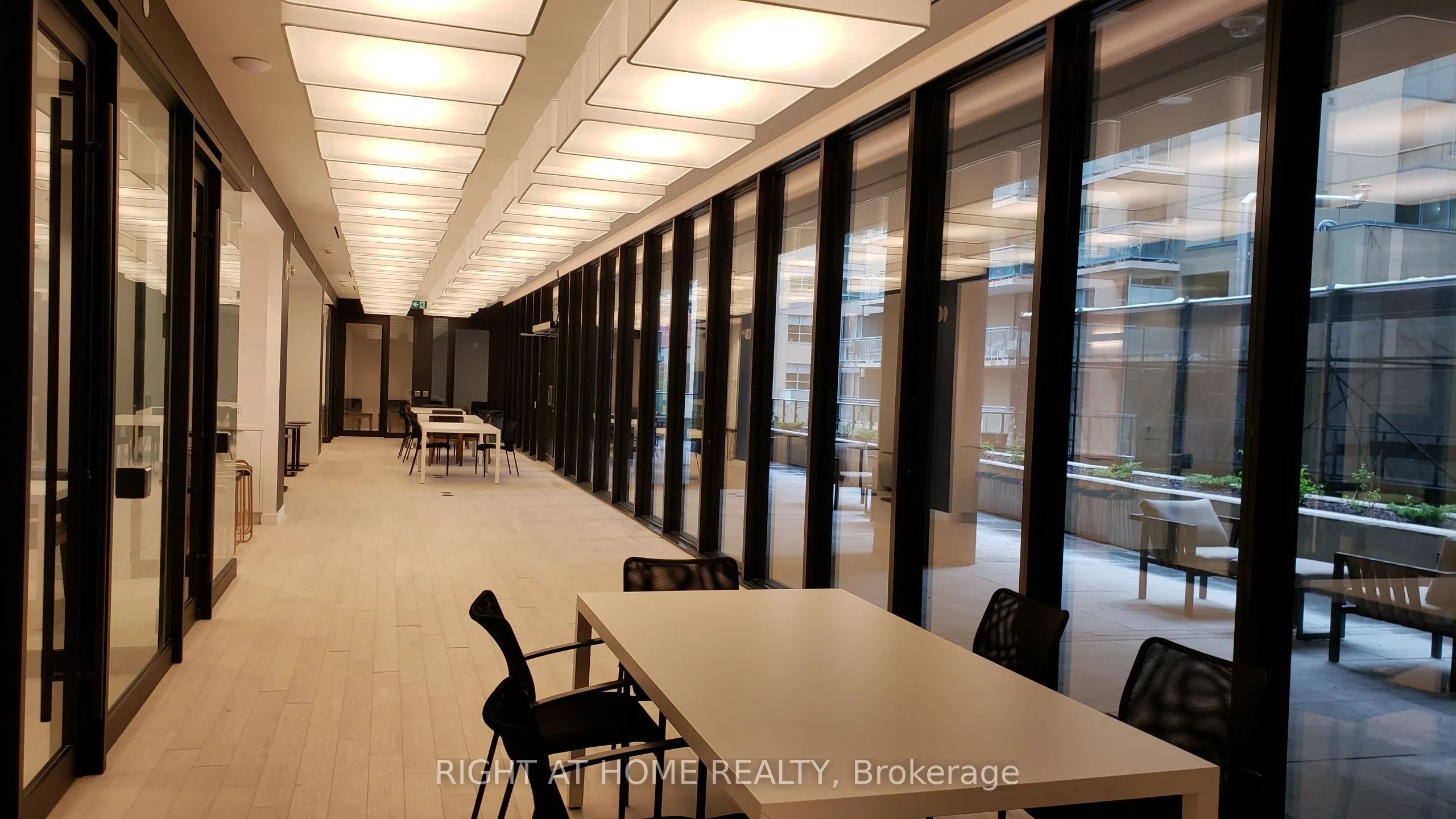 85 Wood Street, #1615