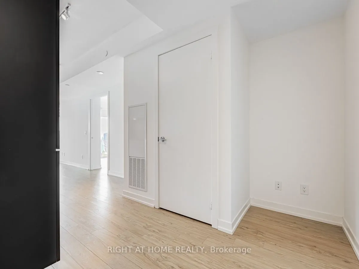 85 Wood Street, #1615