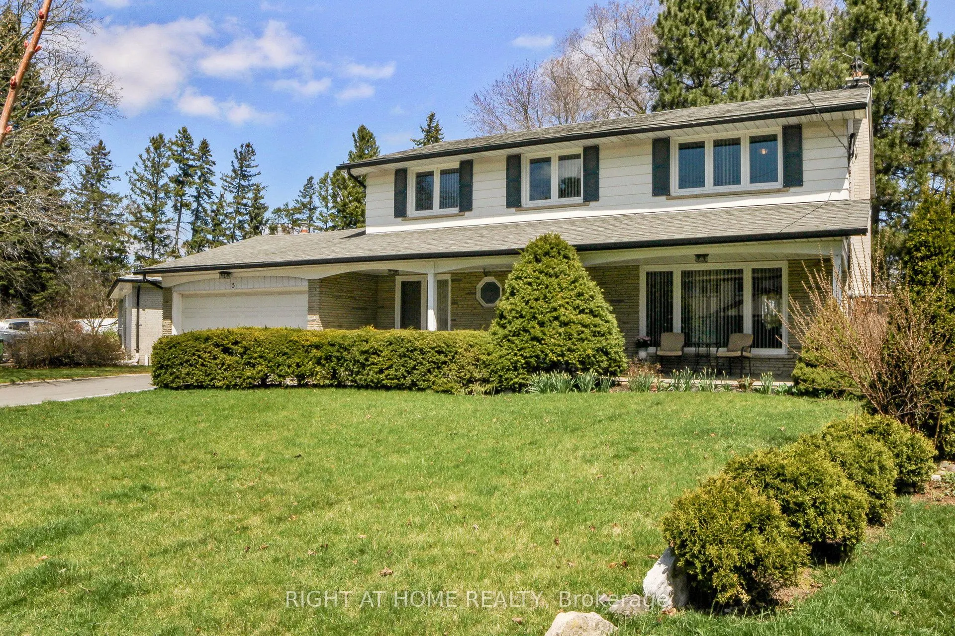 5 Robinter Drive
