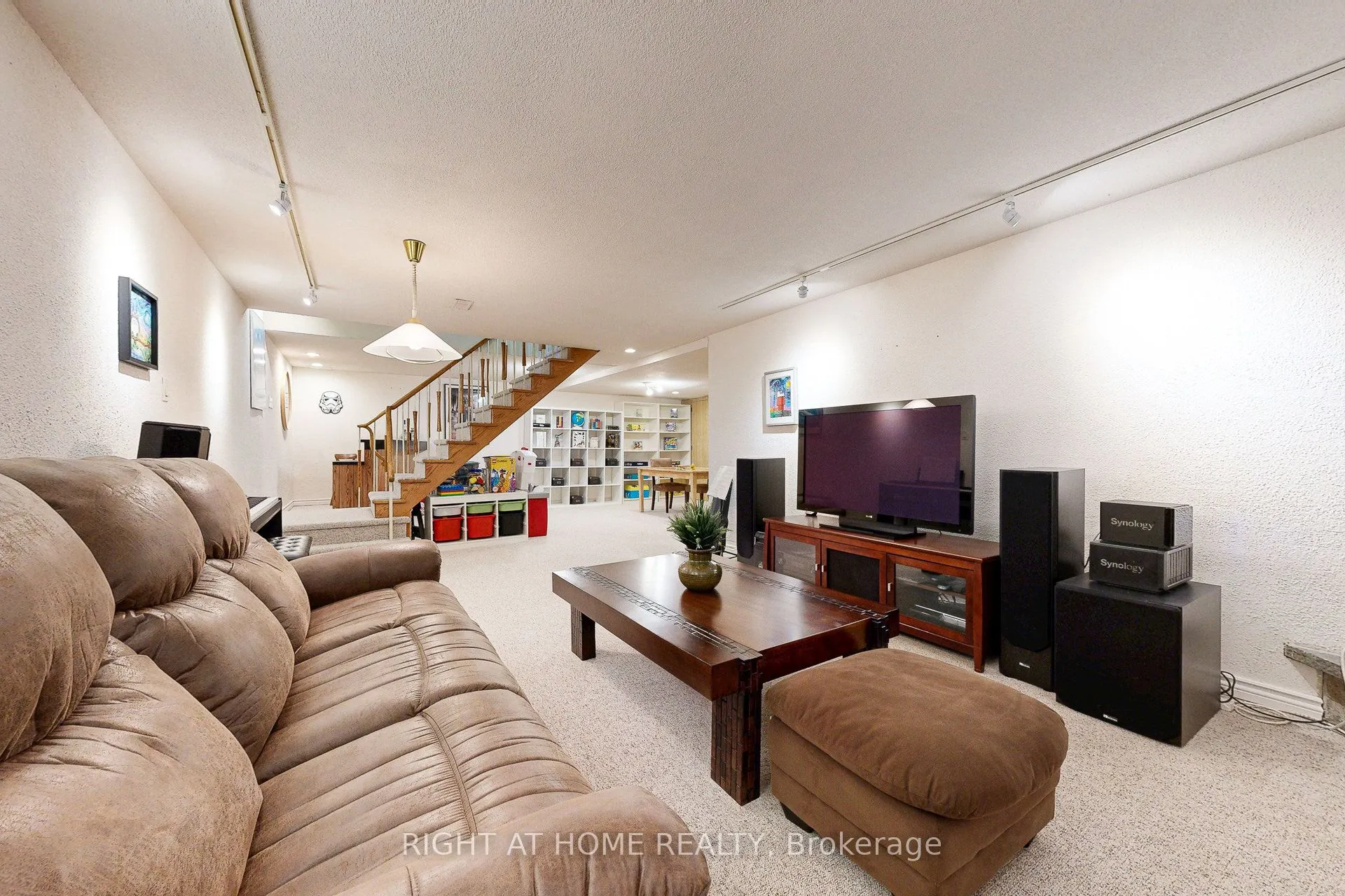5 Robinter Drive