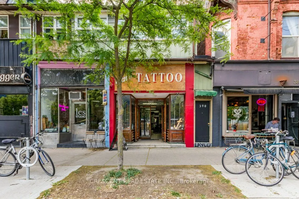 390 College Street, #1