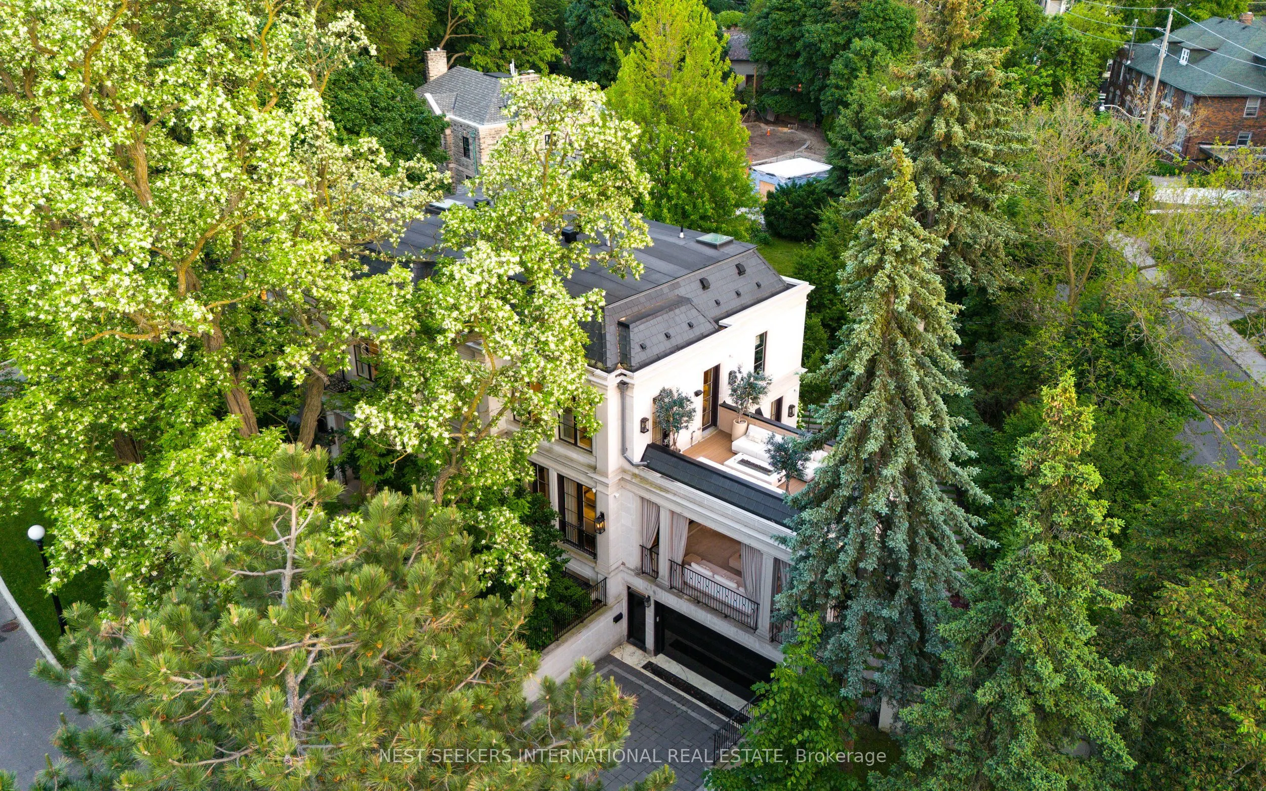 100 Ardwold Gate