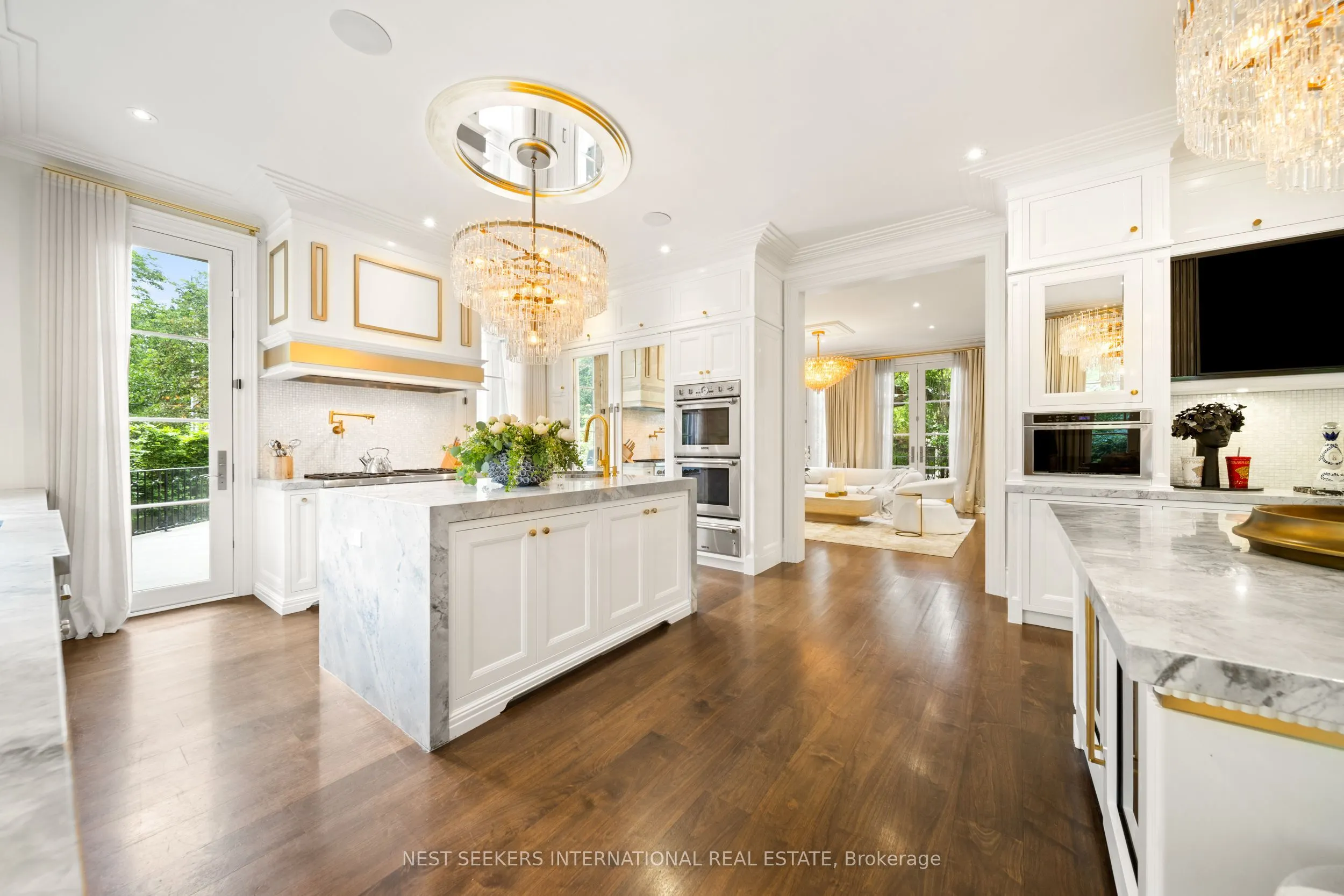 100 Ardwold Gate