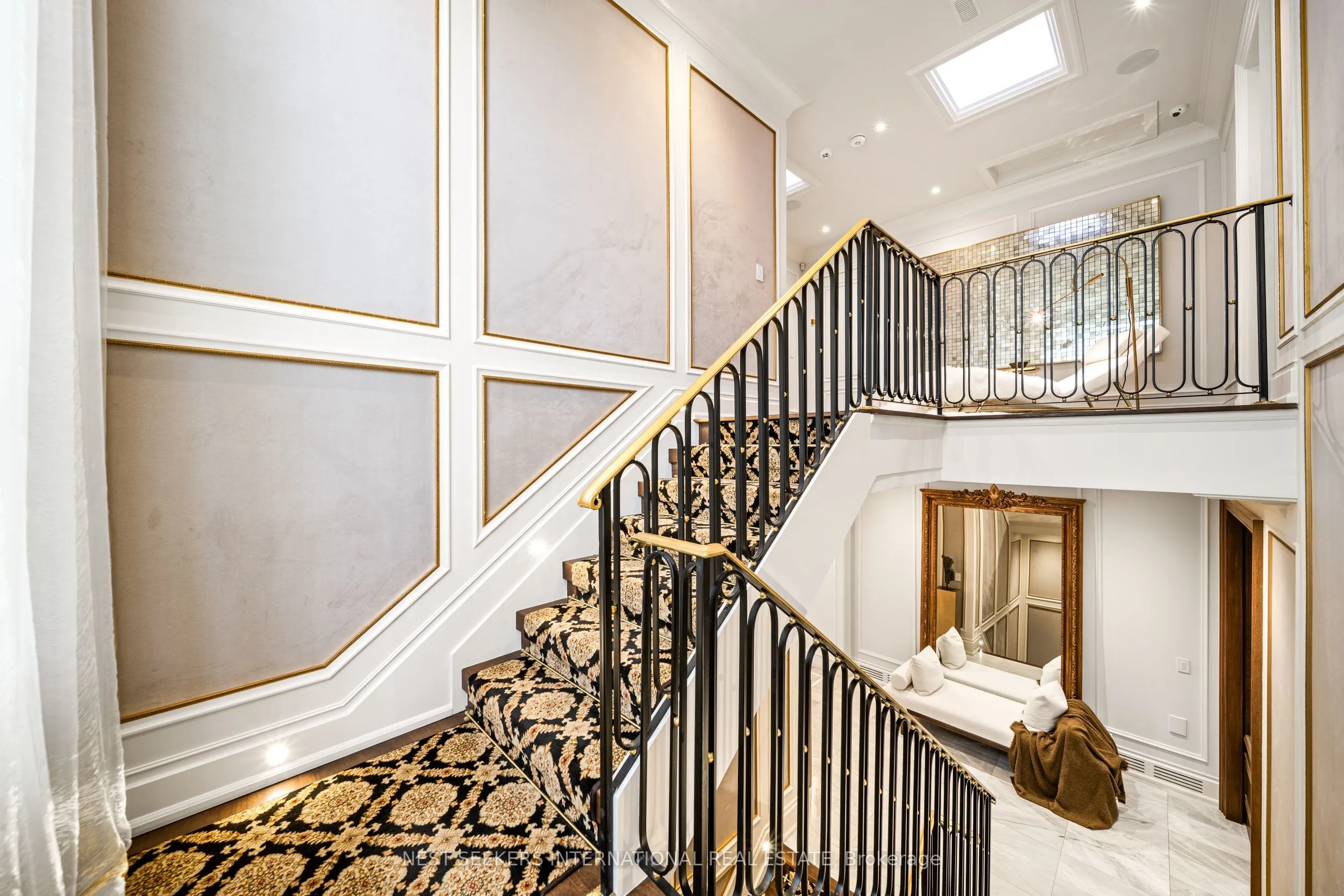 100 Ardwold Gate