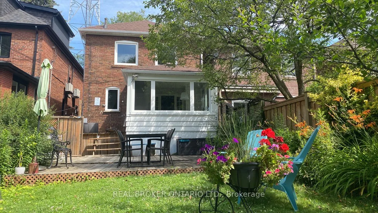 413 Roselawn Avenue