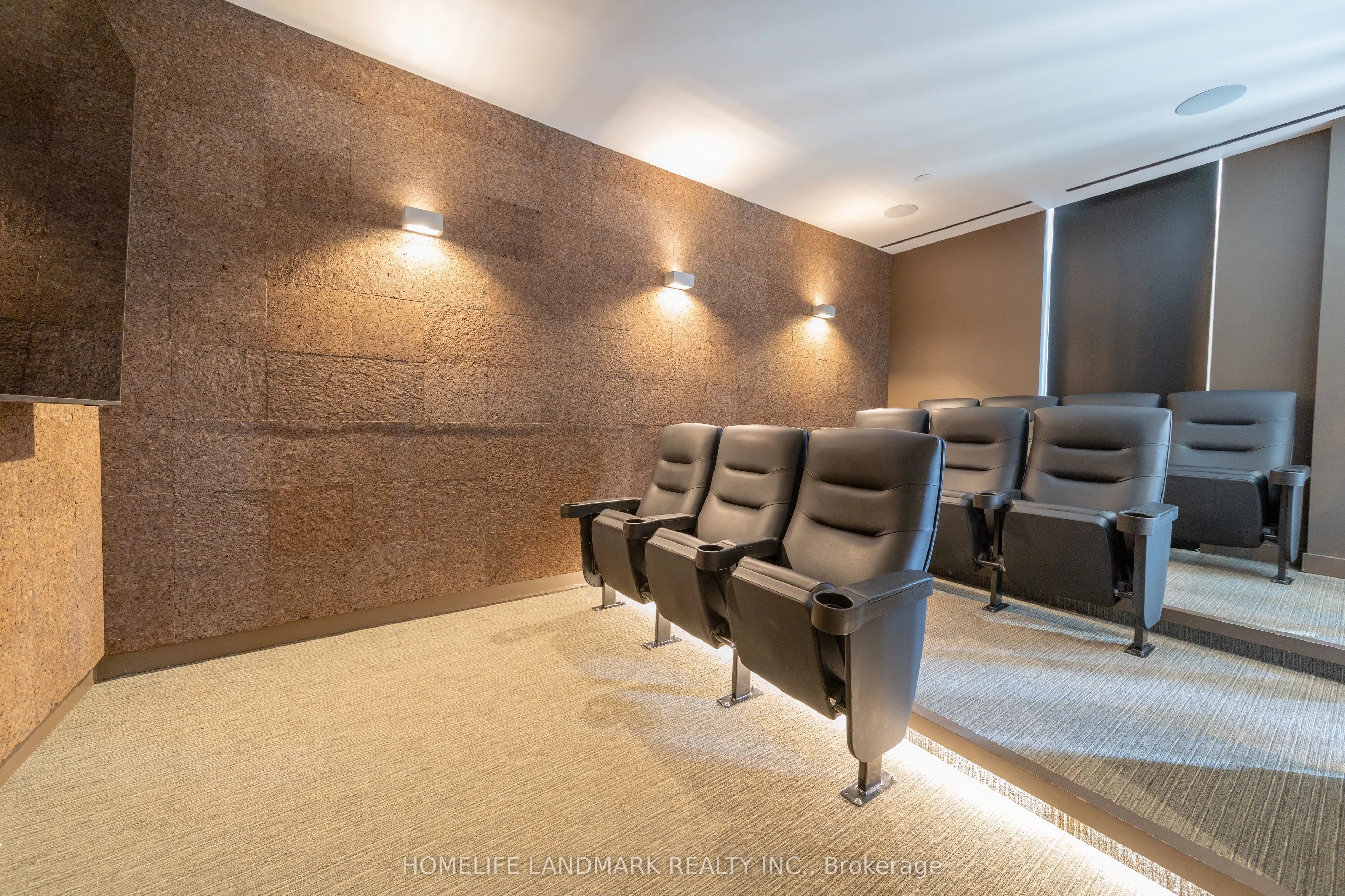 75 St Nicholas Street, #302