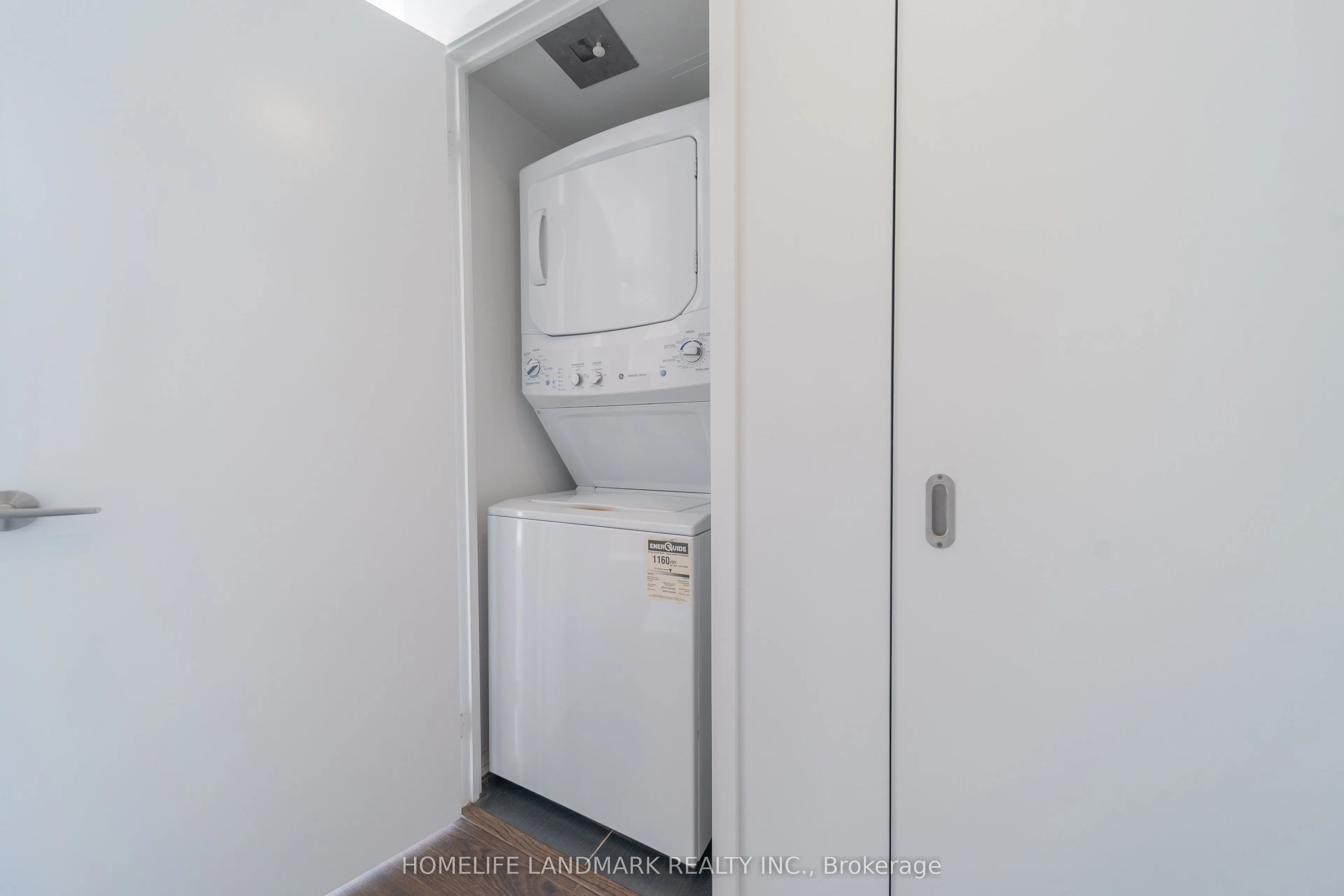 75 St Nicholas Street, #302