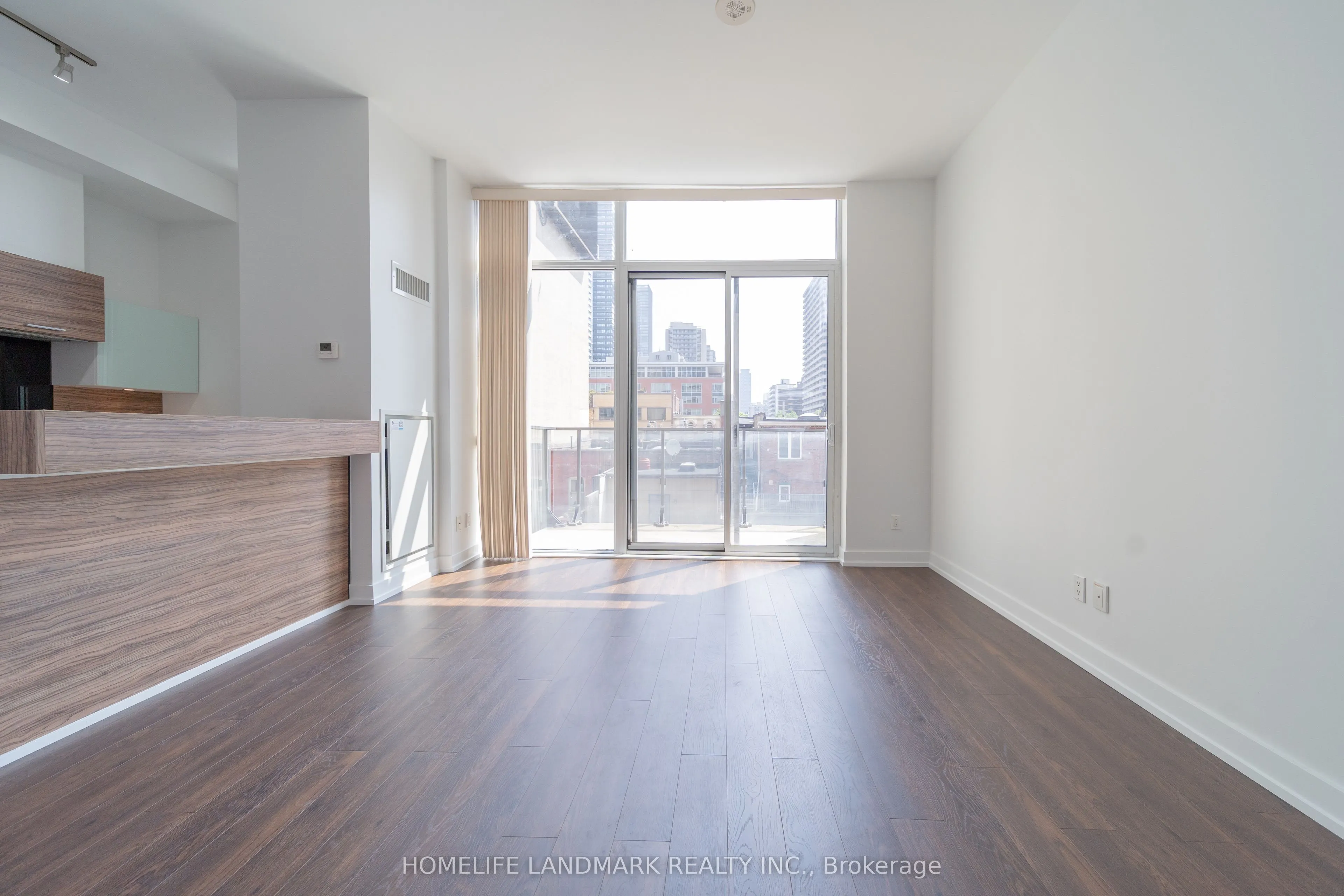 75 St Nicholas Street, #302