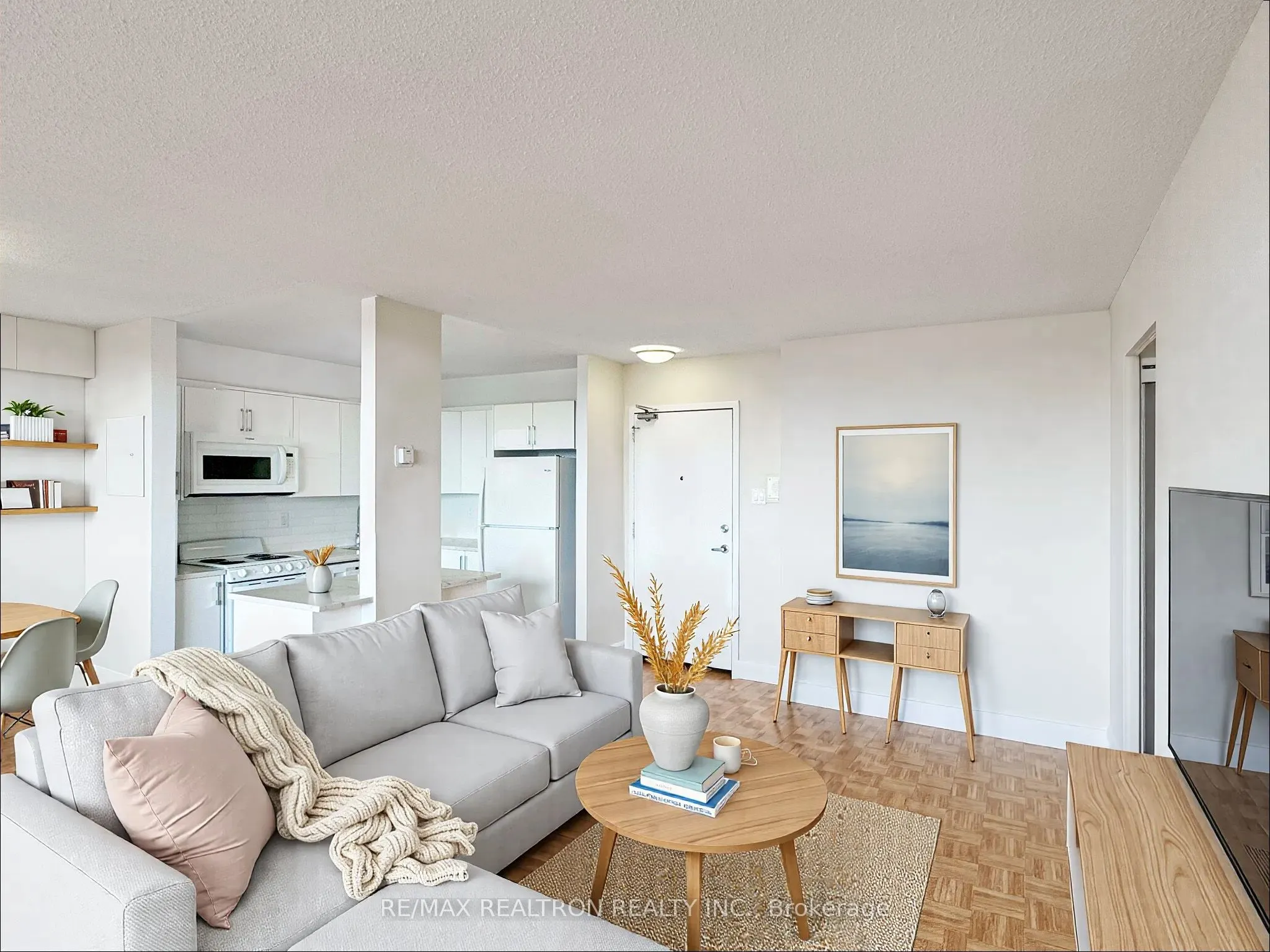 666 Spadina Avenue, #811