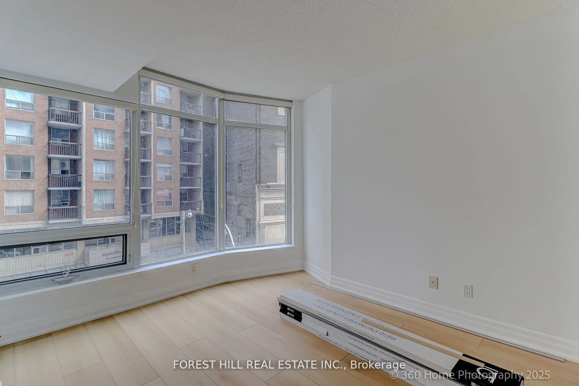 8 Scollard Street, #302