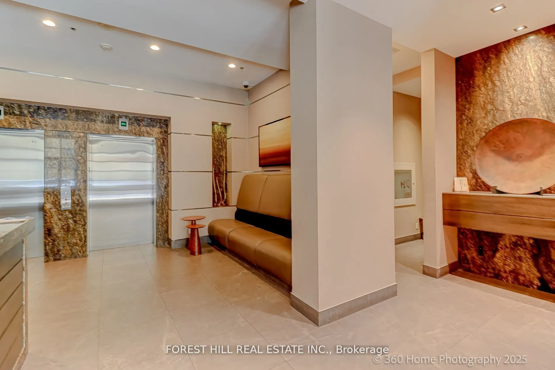 8 Scollard Street, #302
