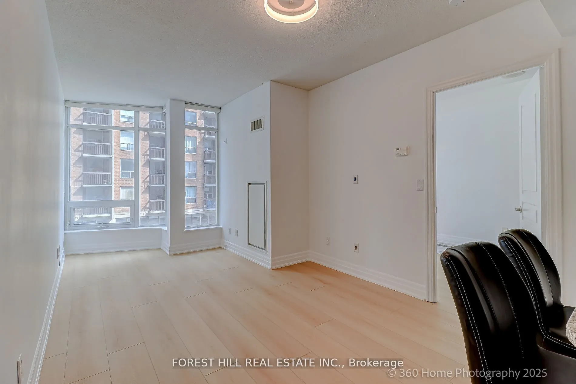8 Scollard Street, #302