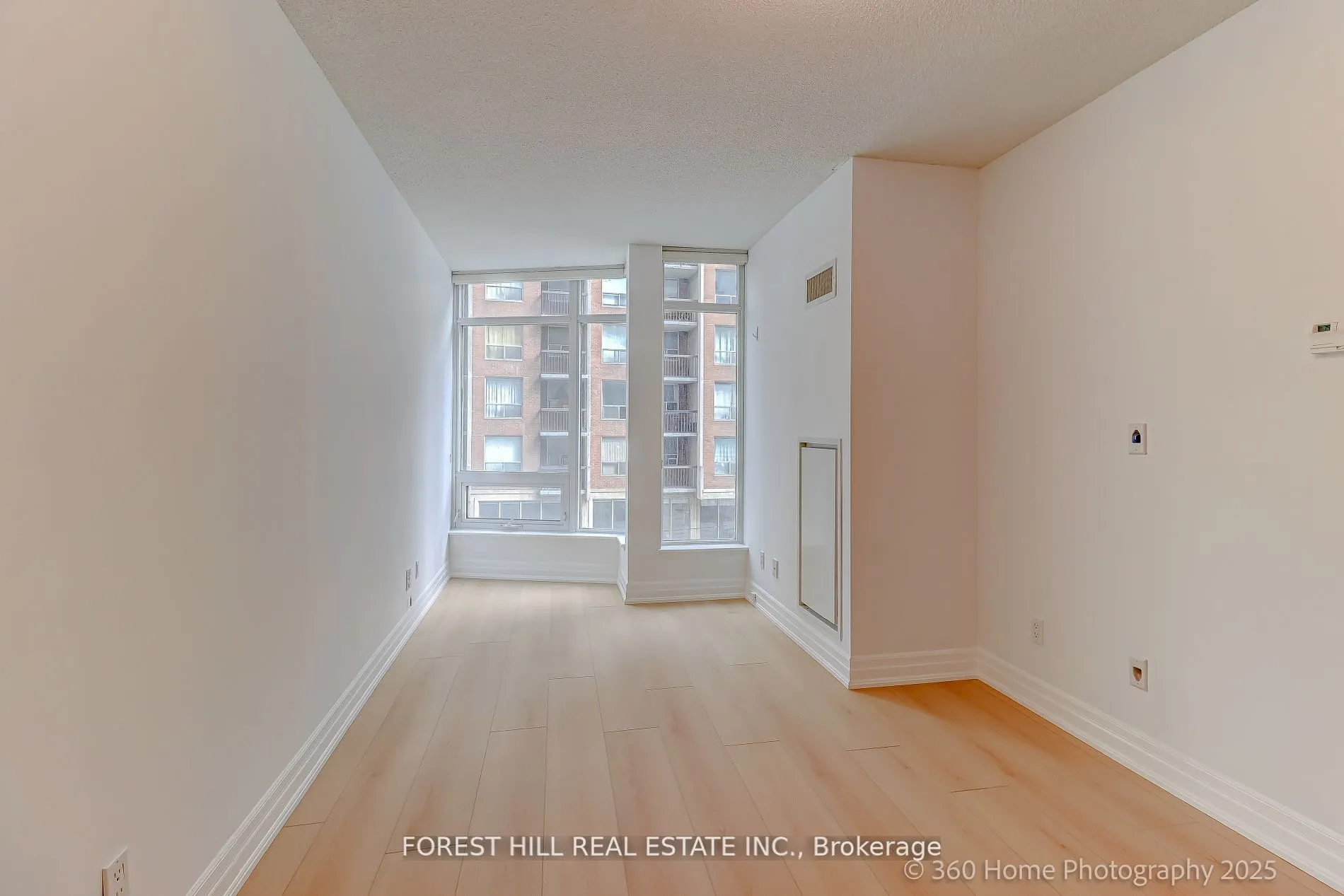8 Scollard Street, #302