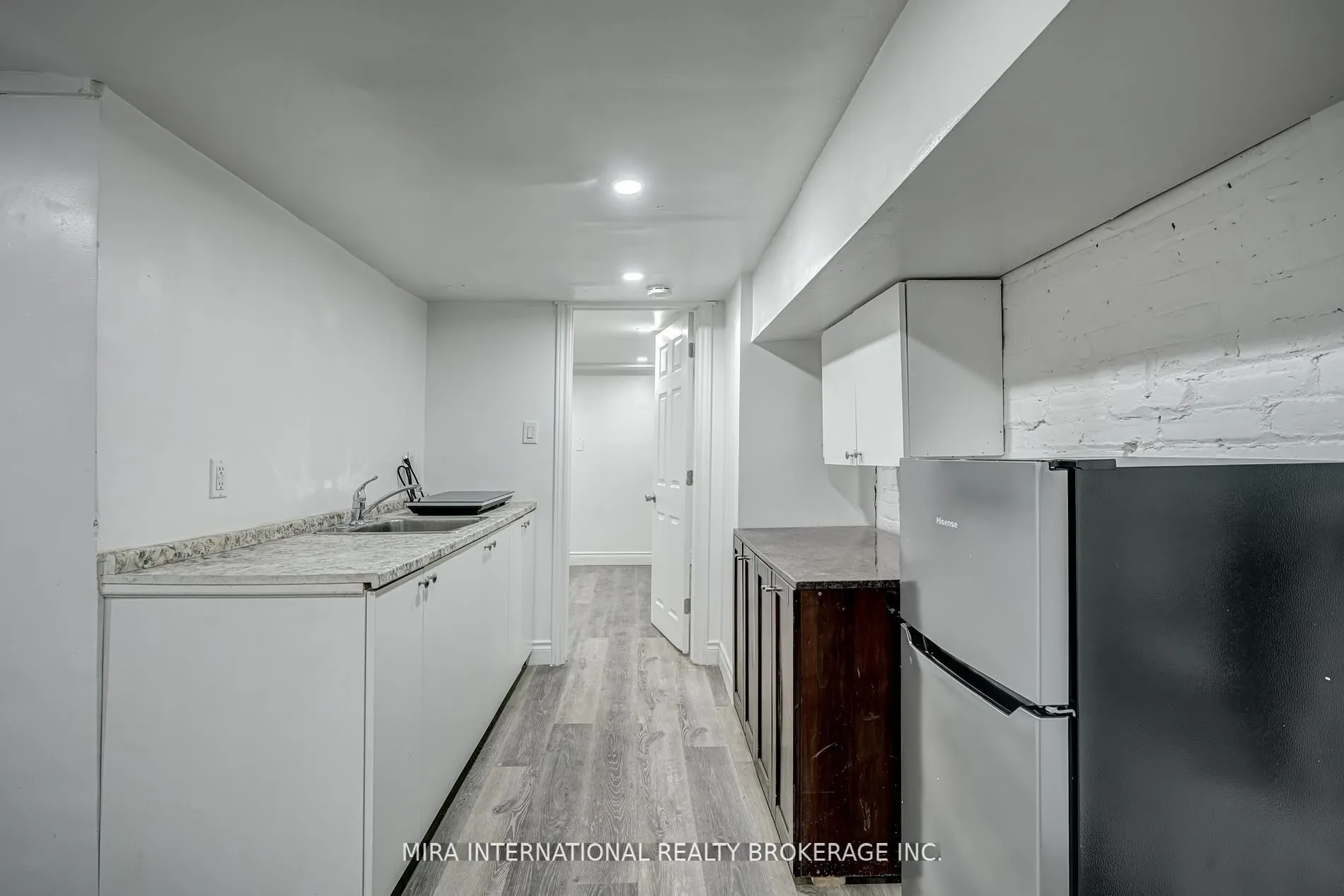 177 Carlton Street, #B2