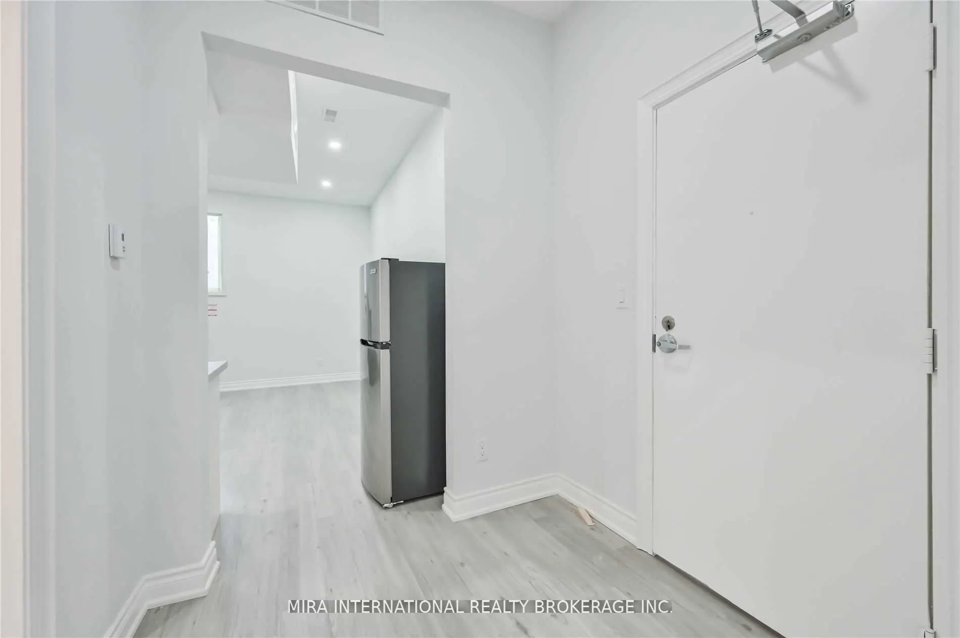 414 Dundas Street E, #101