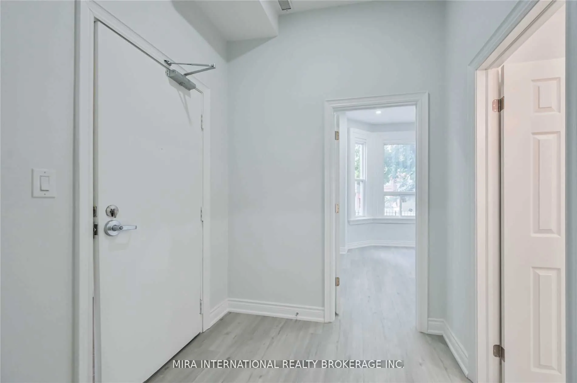 414 Dundas Street E, #101