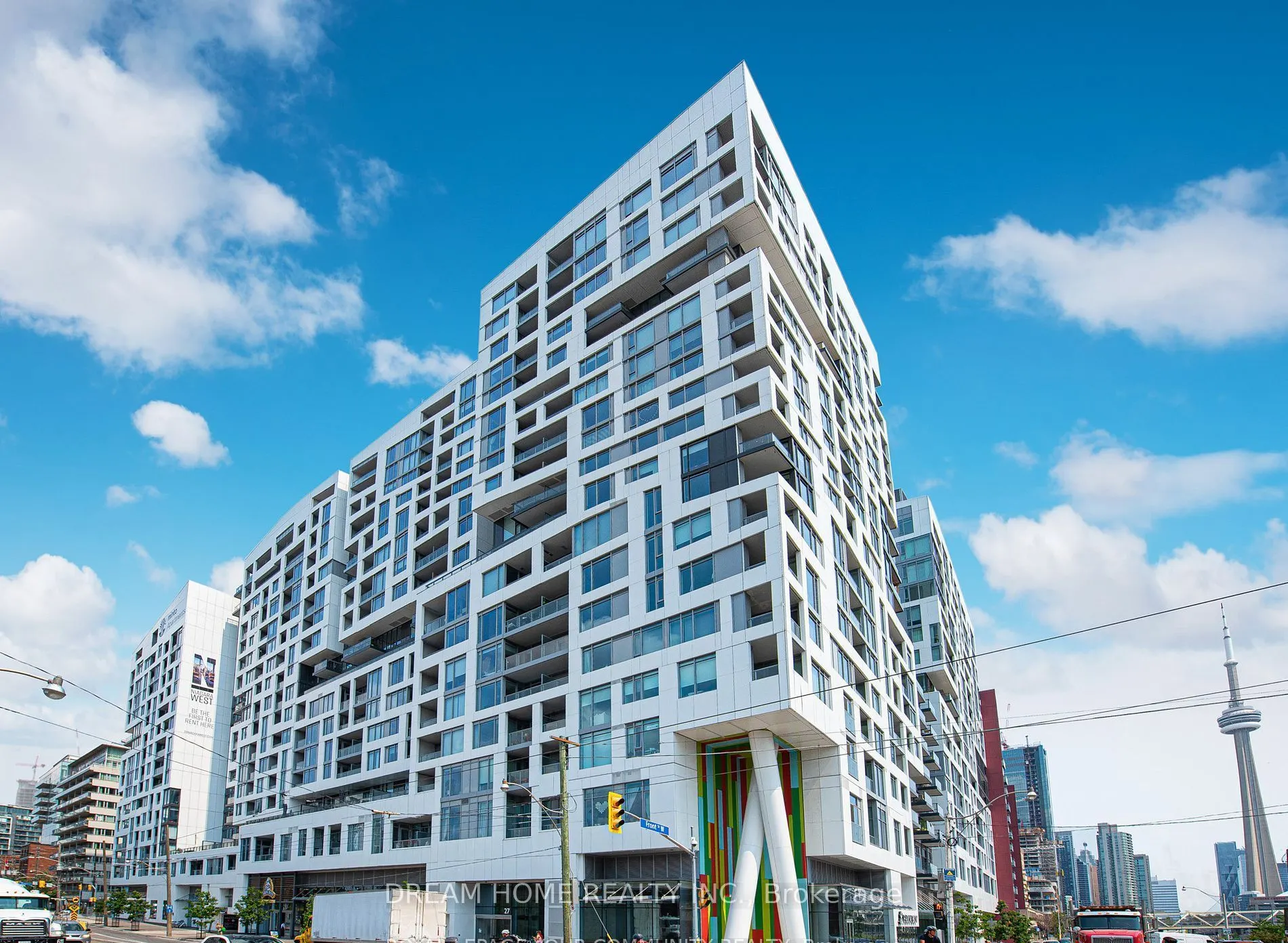 27 Bathurst Street, #617