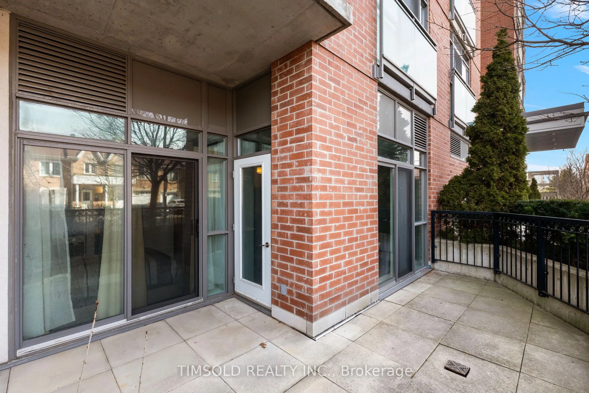 120 Dallimore Circle, #102
