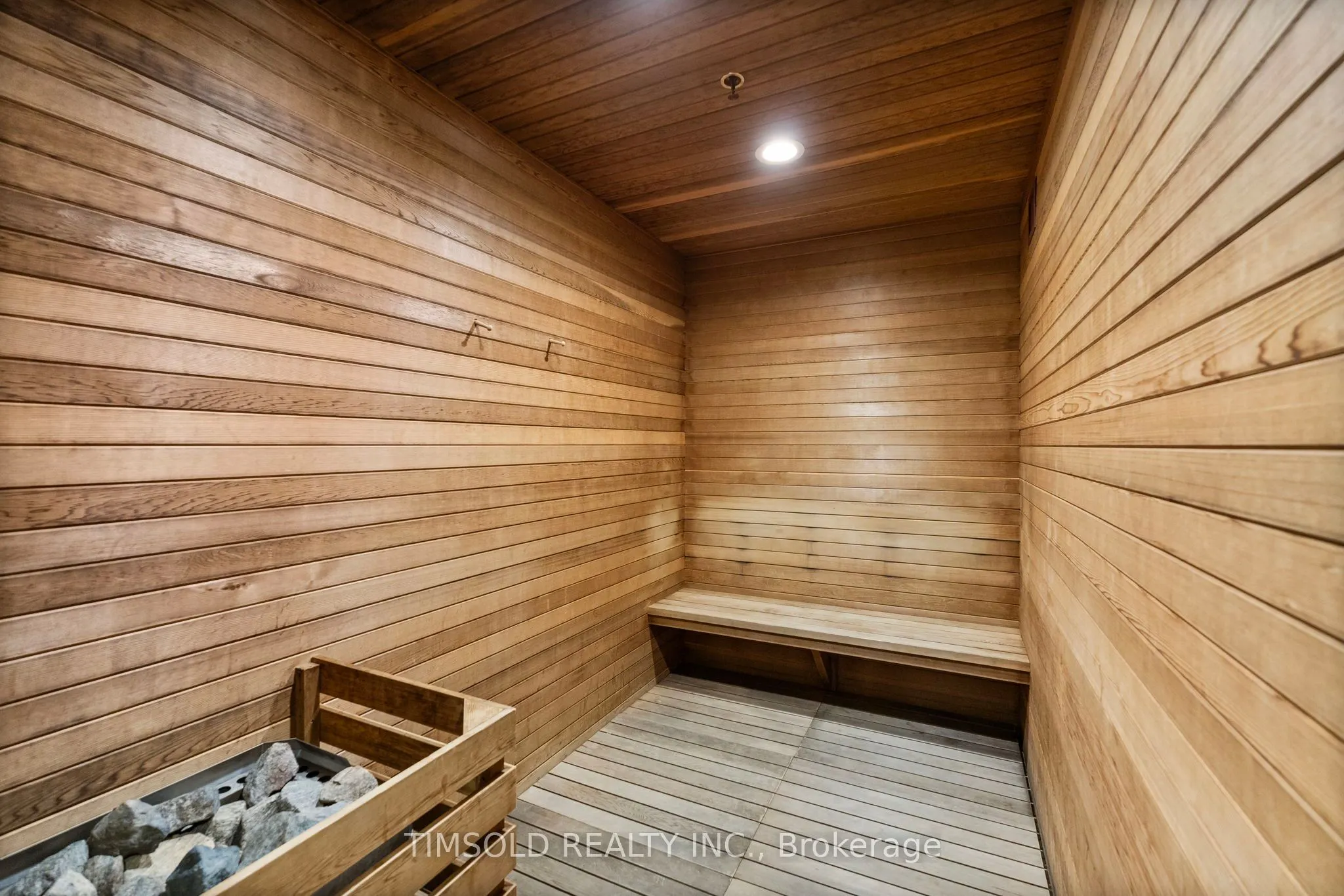 120 Dallimore Circle, #102
