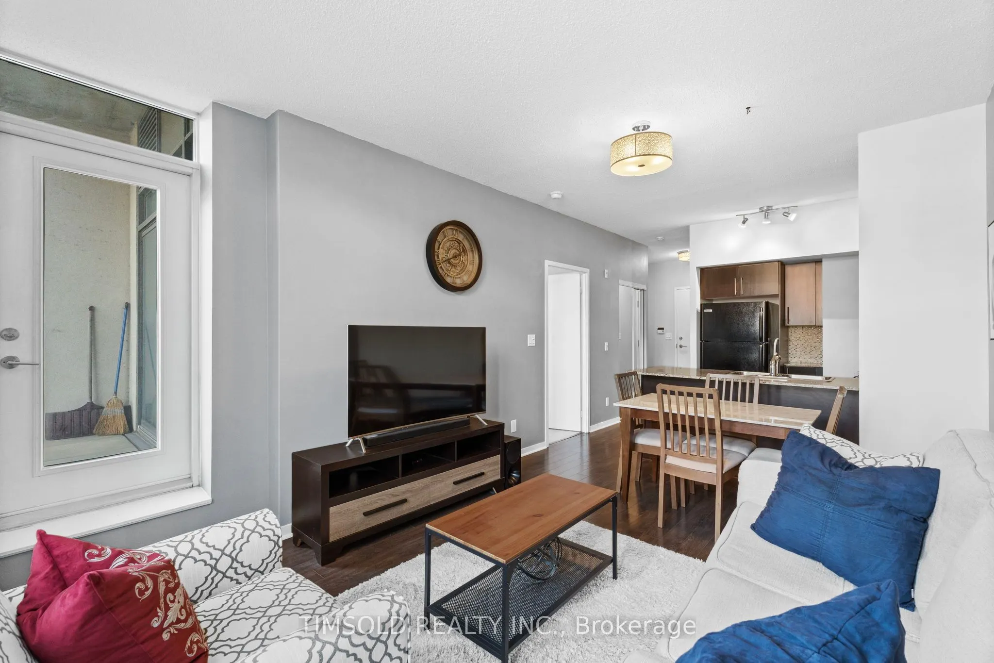 120 Dallimore Circle, #102