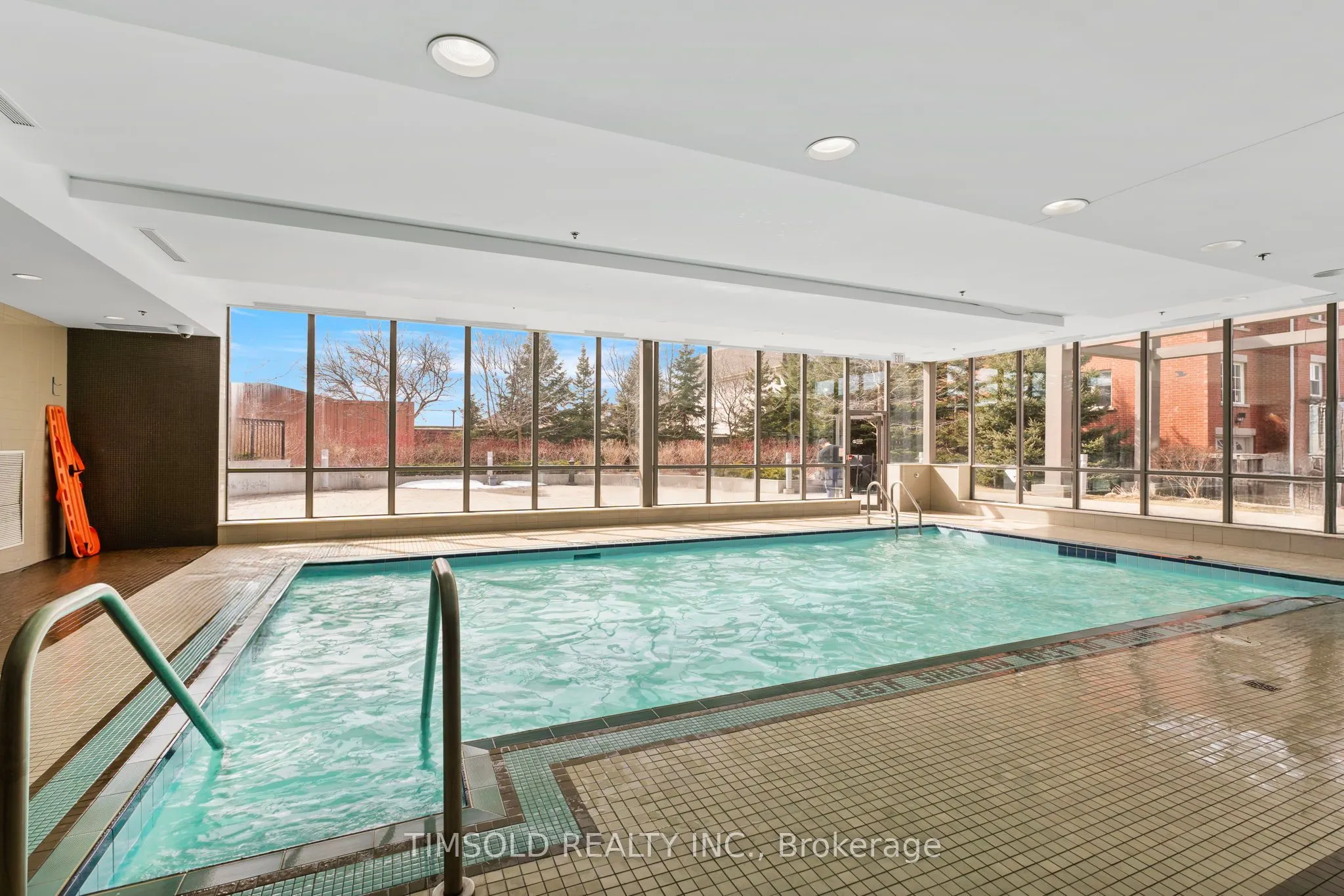 120 Dallimore Circle, #102