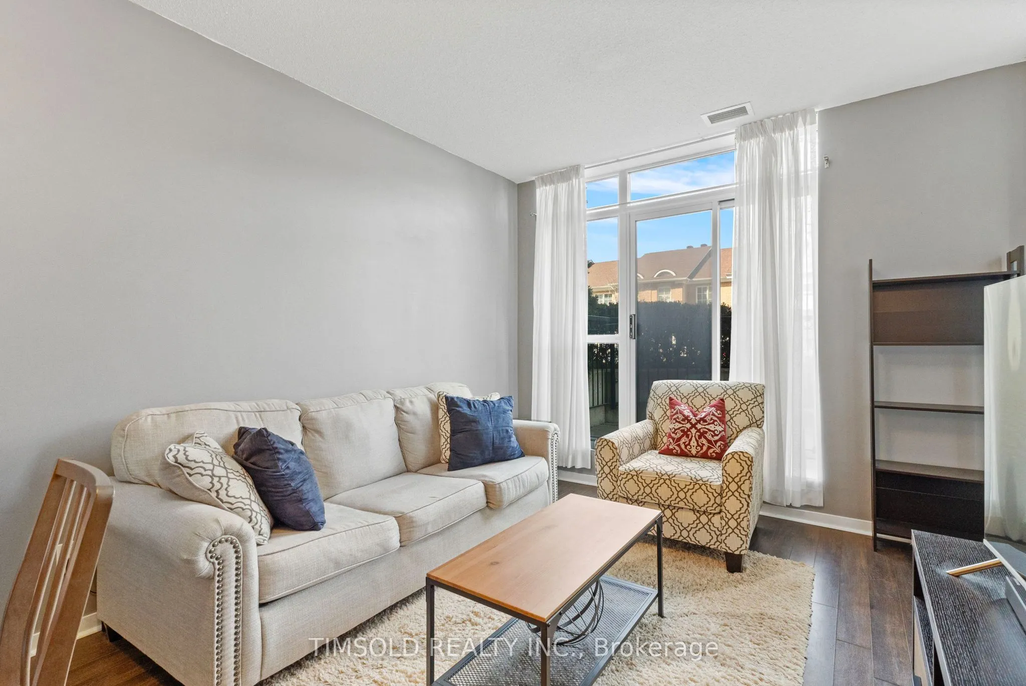120 Dallimore Circle, #102