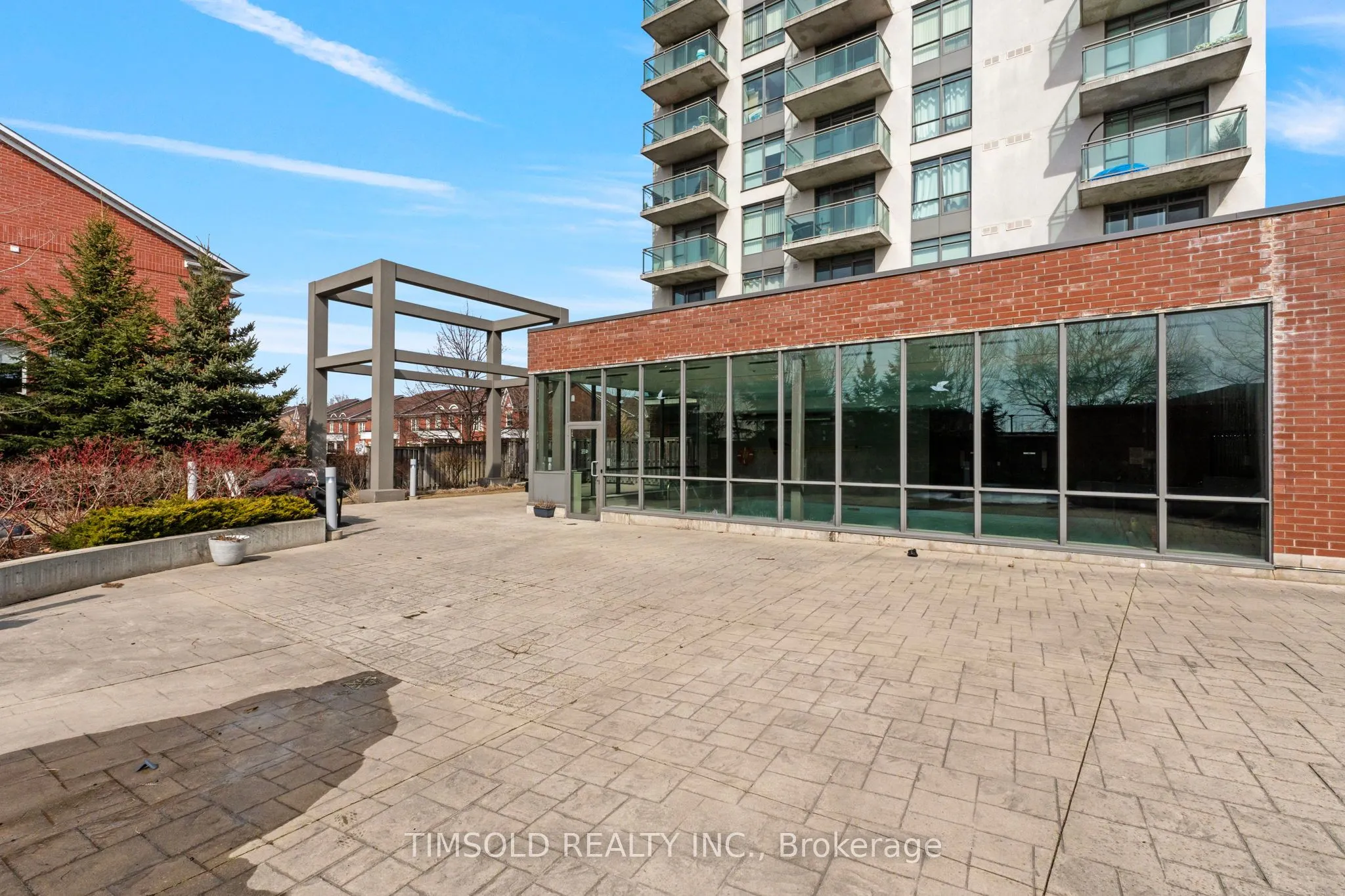 120 Dallimore Circle, #102