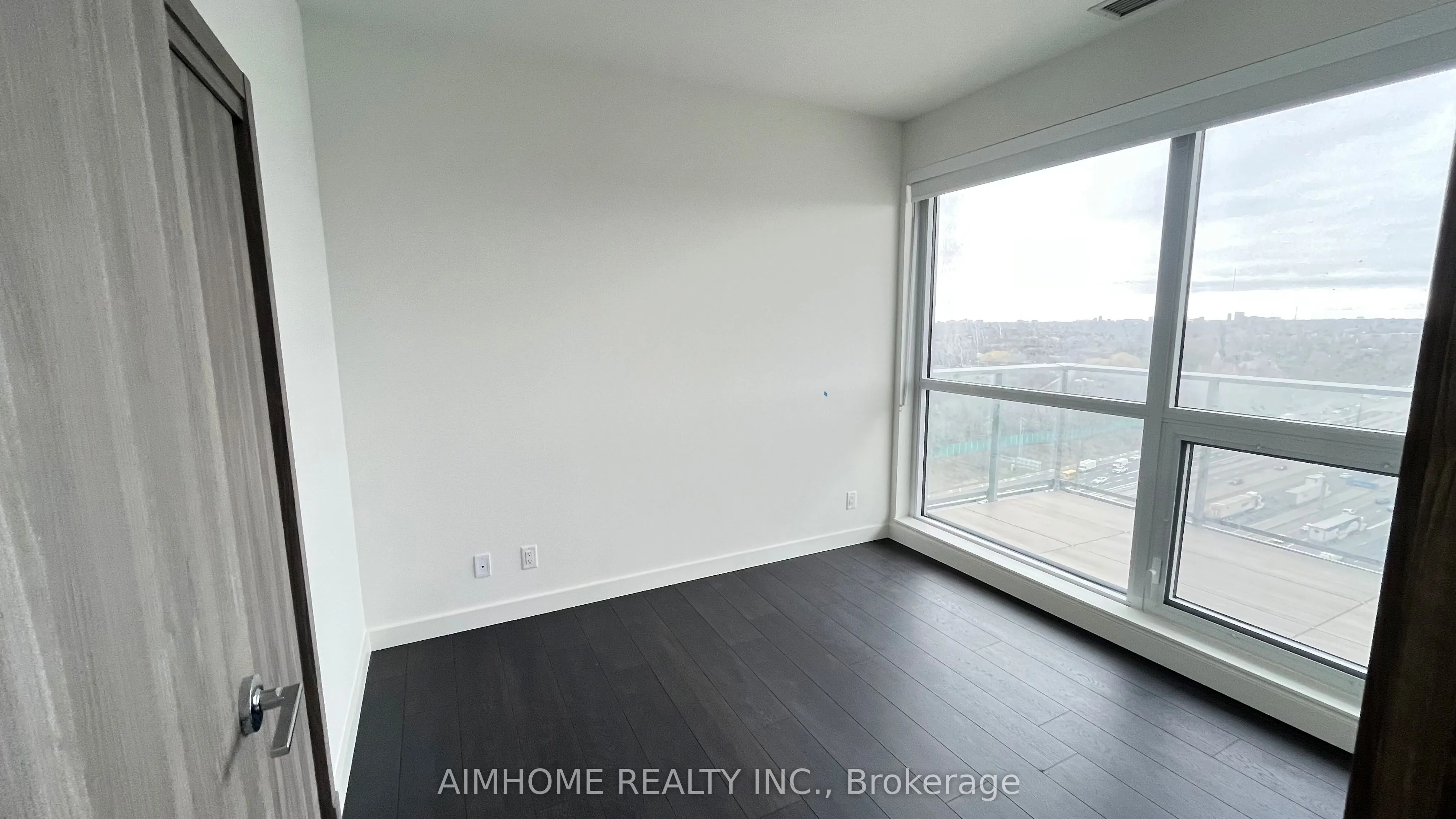 27 McMahon Drive, #2107