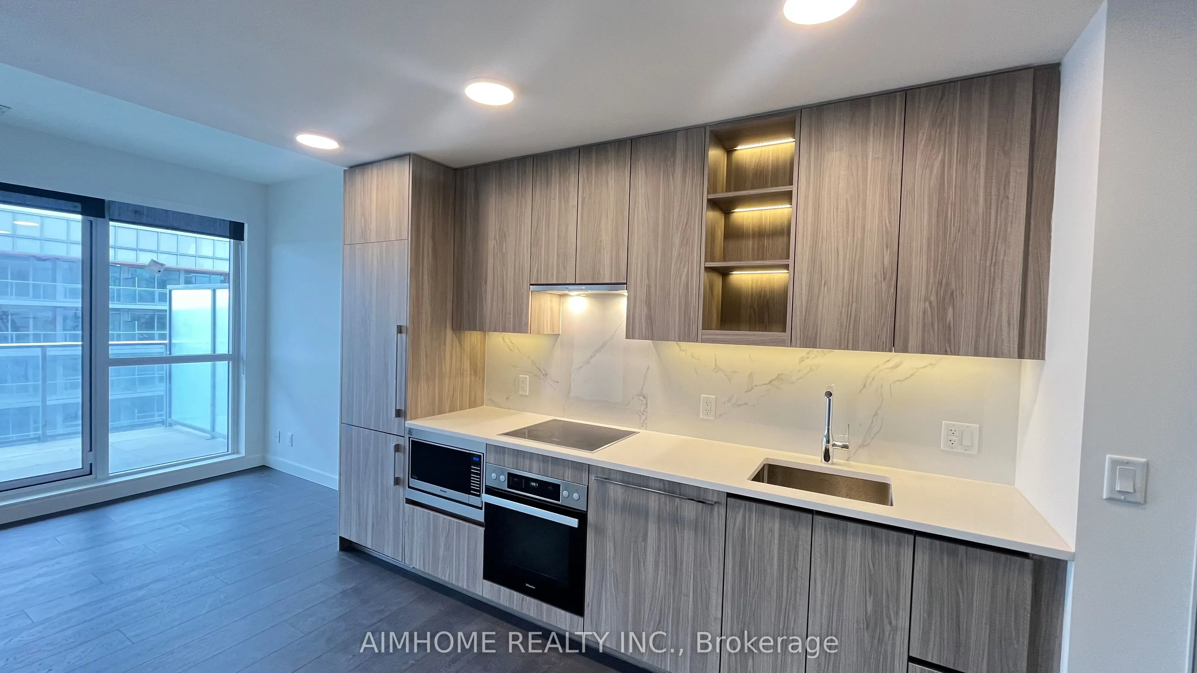 27 McMahon Drive, #2107