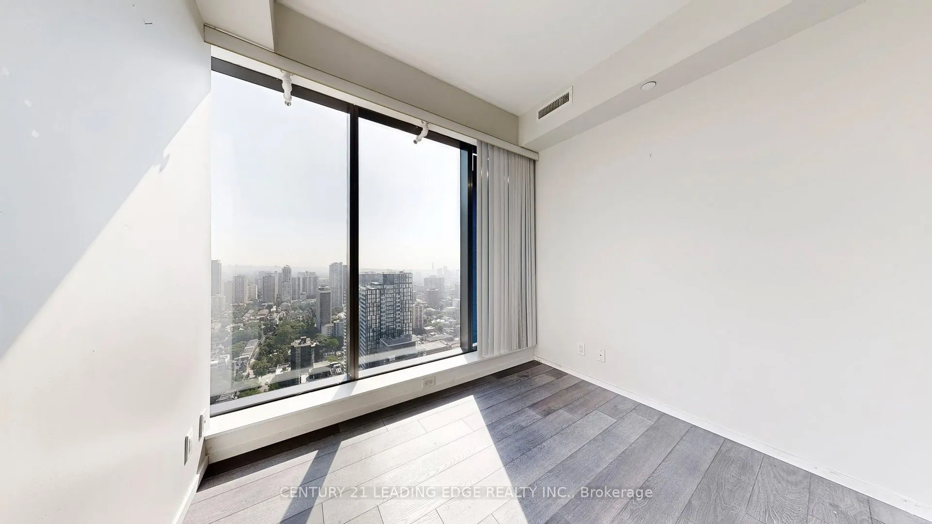 5 Joseph Street, #3902