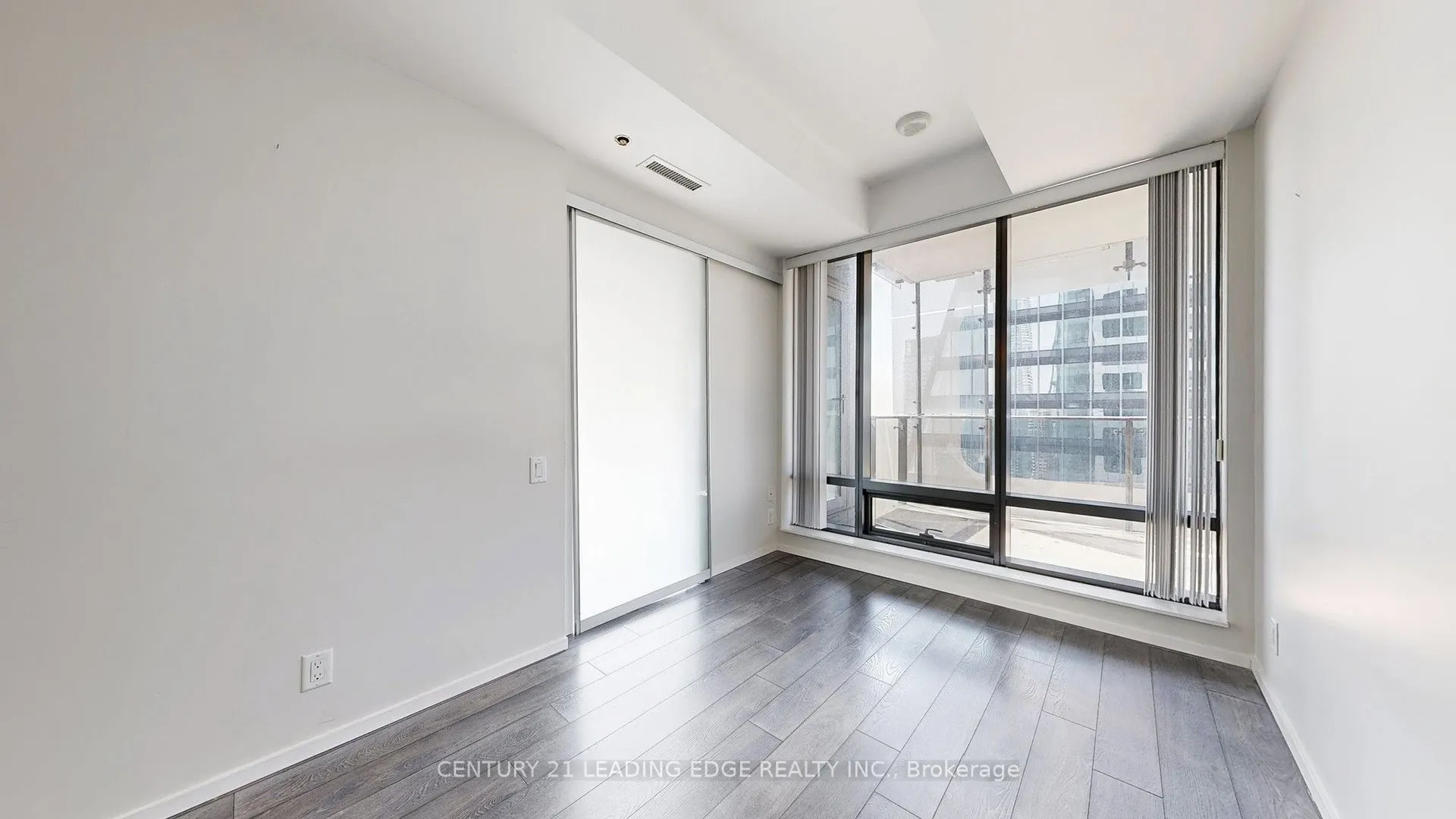 5 Joseph Street, #3902