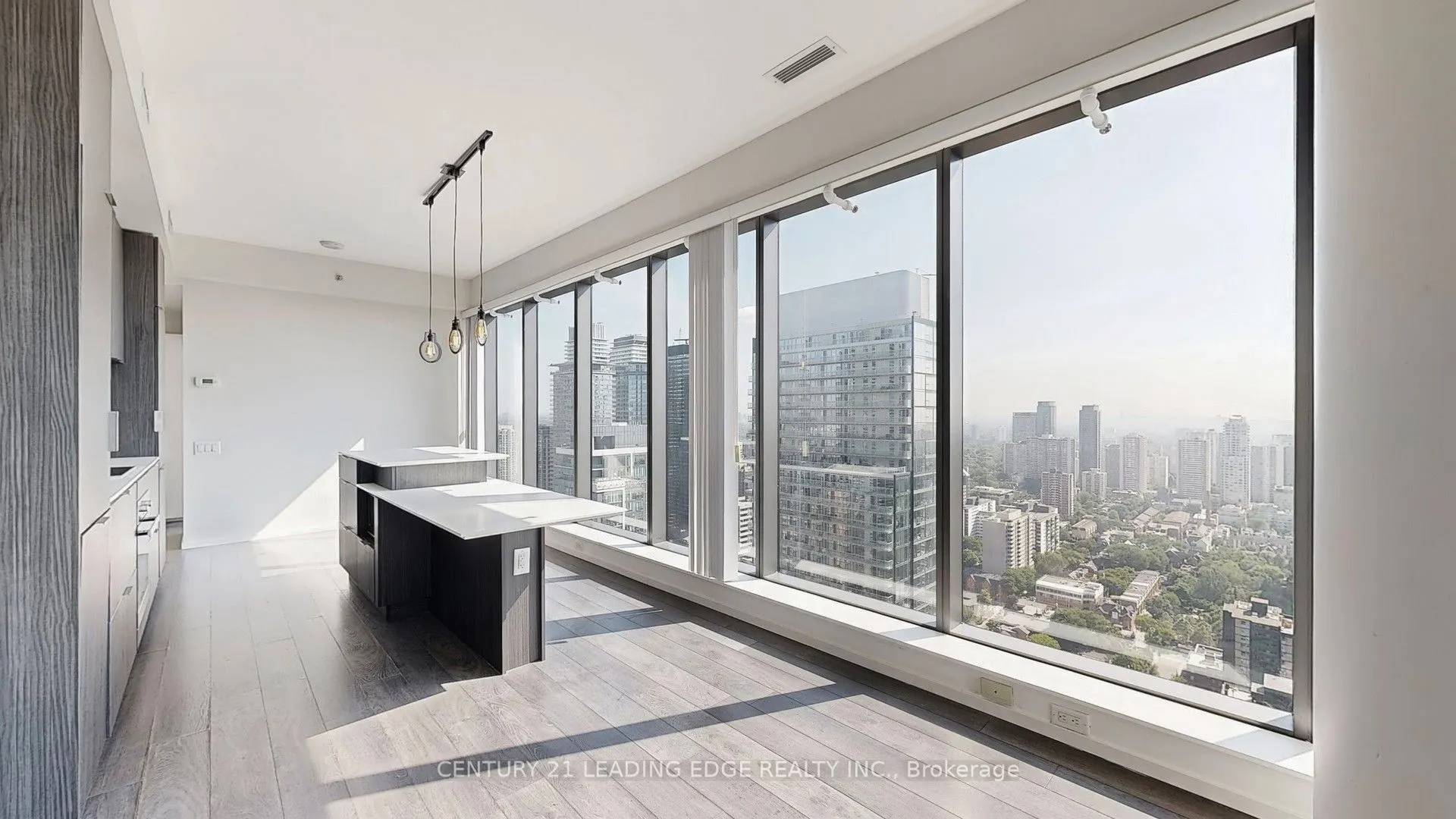 5 Joseph Street, #3902