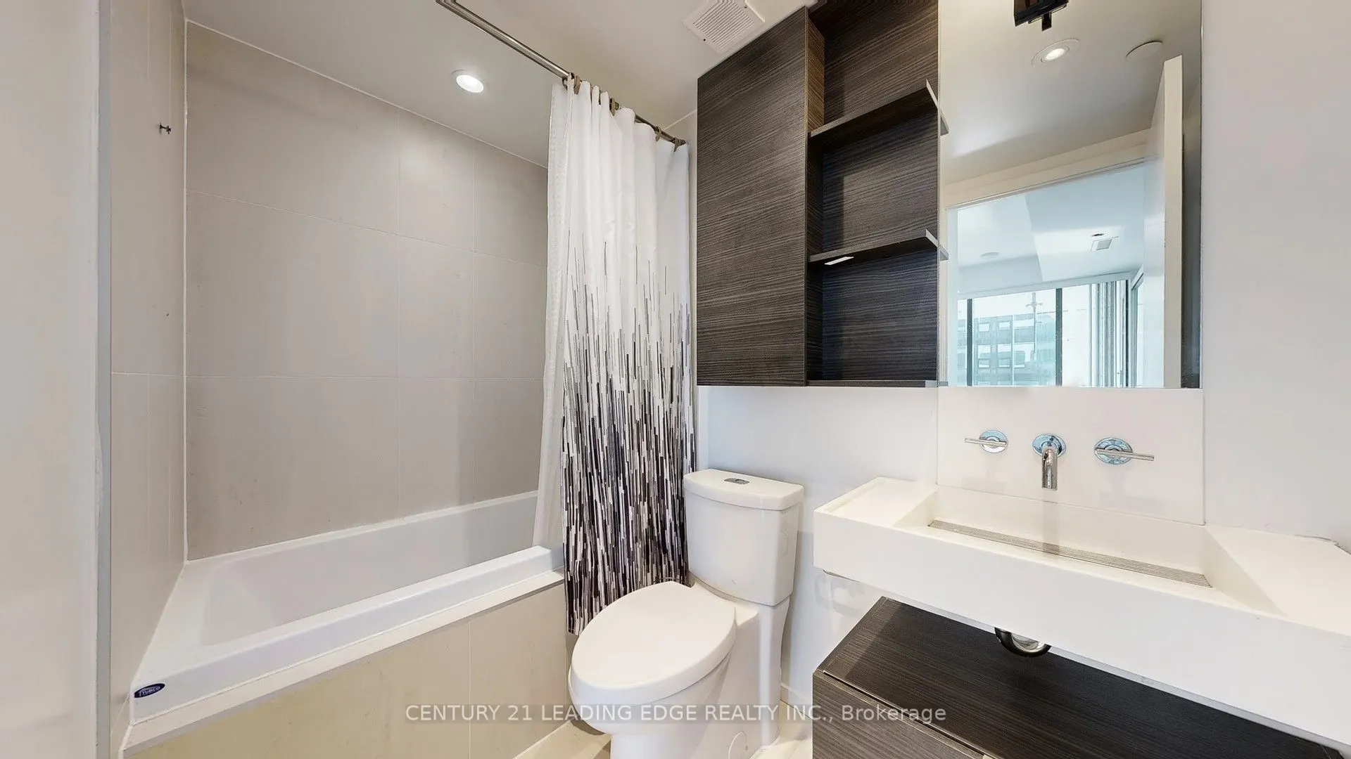5 Joseph Street, #3902
