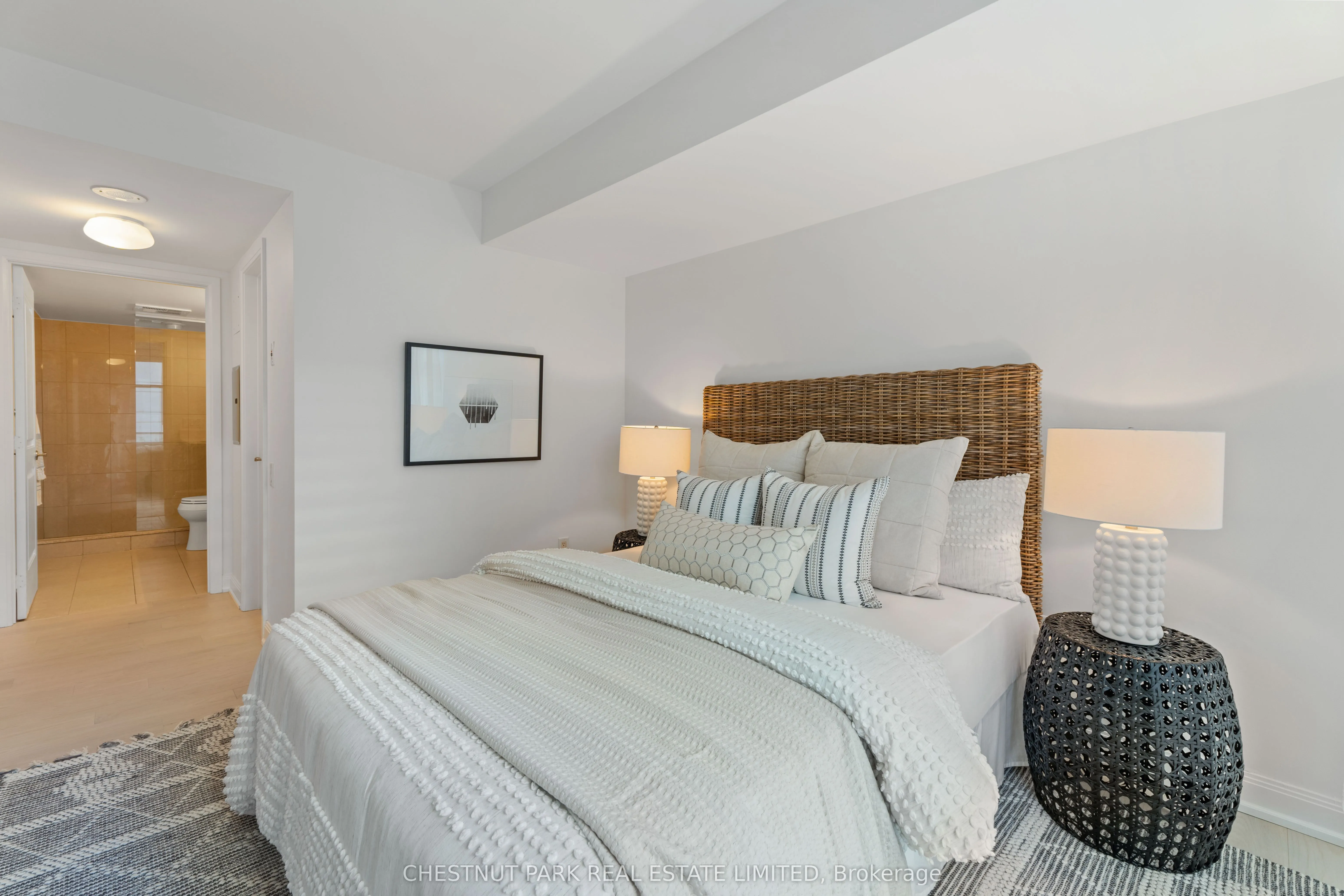 2181 Yonge Street, #311