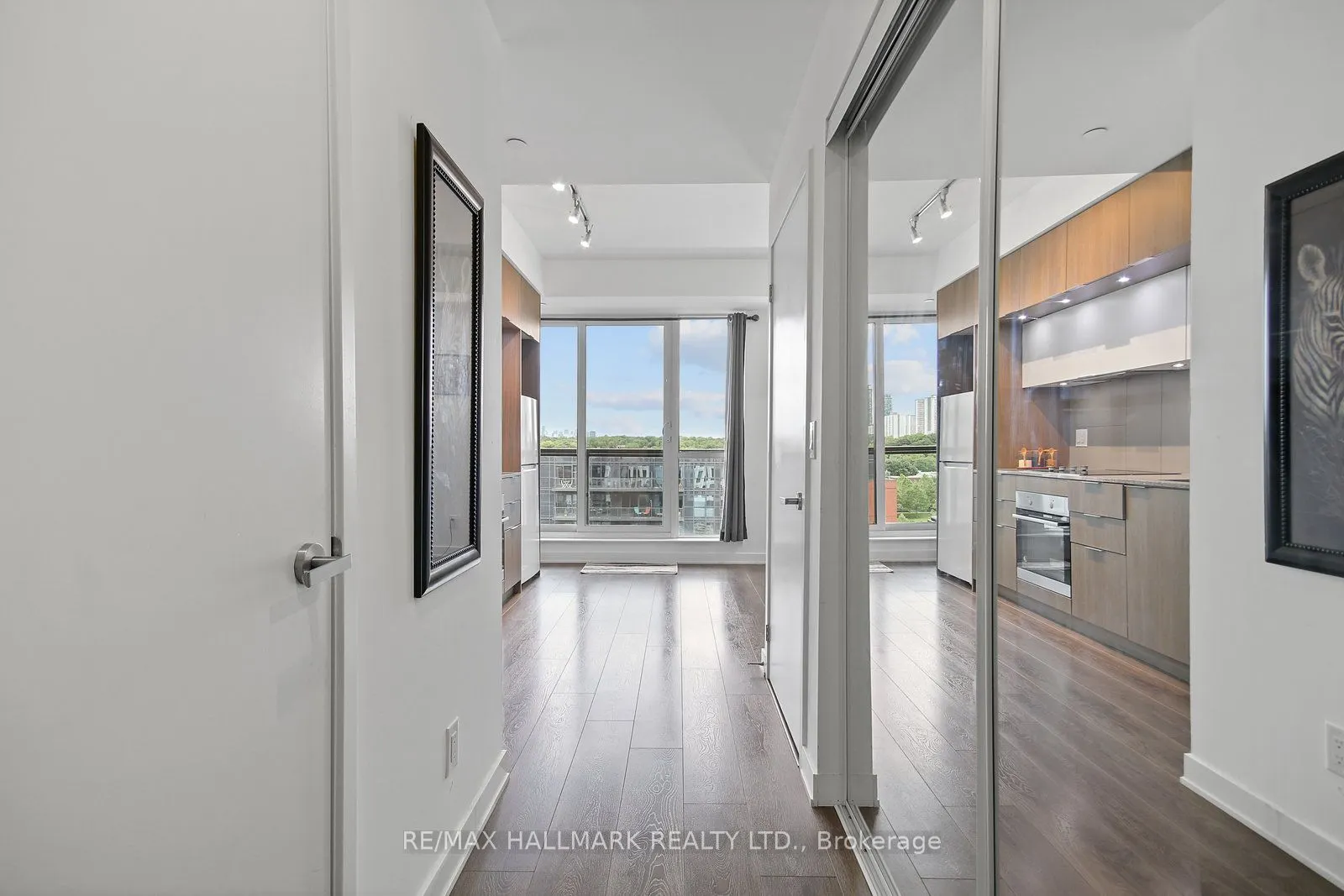 55 Regent Park Boulevard, #911