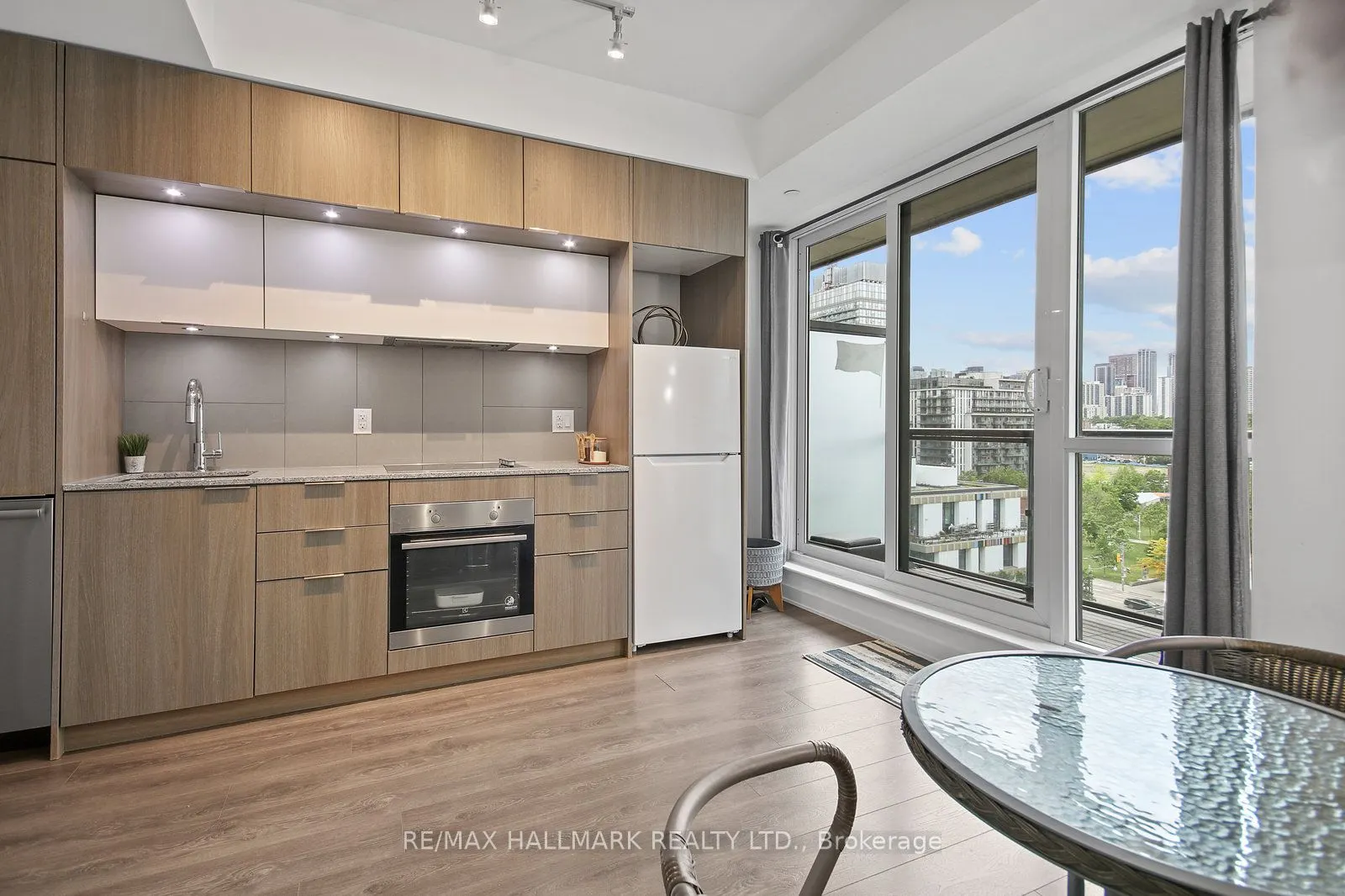 55 Regent Park Boulevard, #911