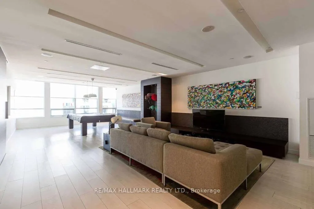 55 Regent Park Boulevard, #911
