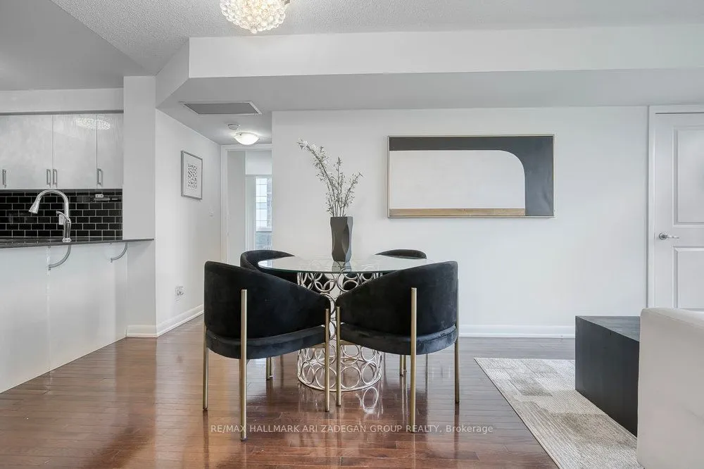 5791 Yonge Street, #1602