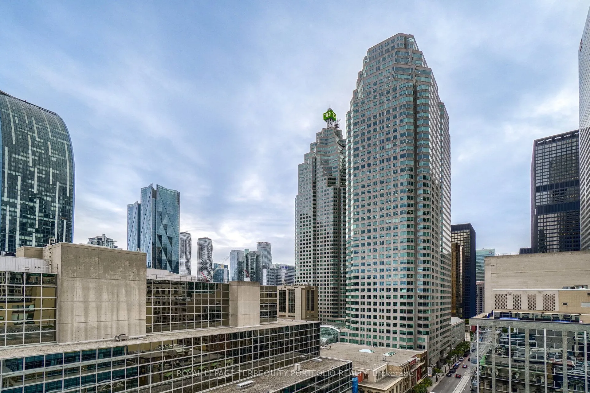 88 Scott Street, #2509