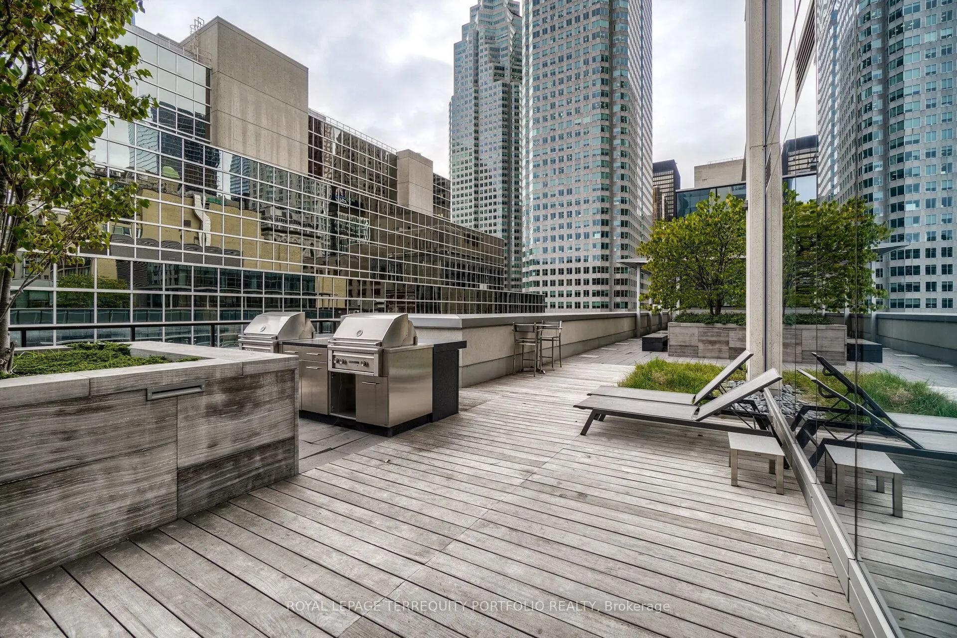 88 Scott Street, #2509