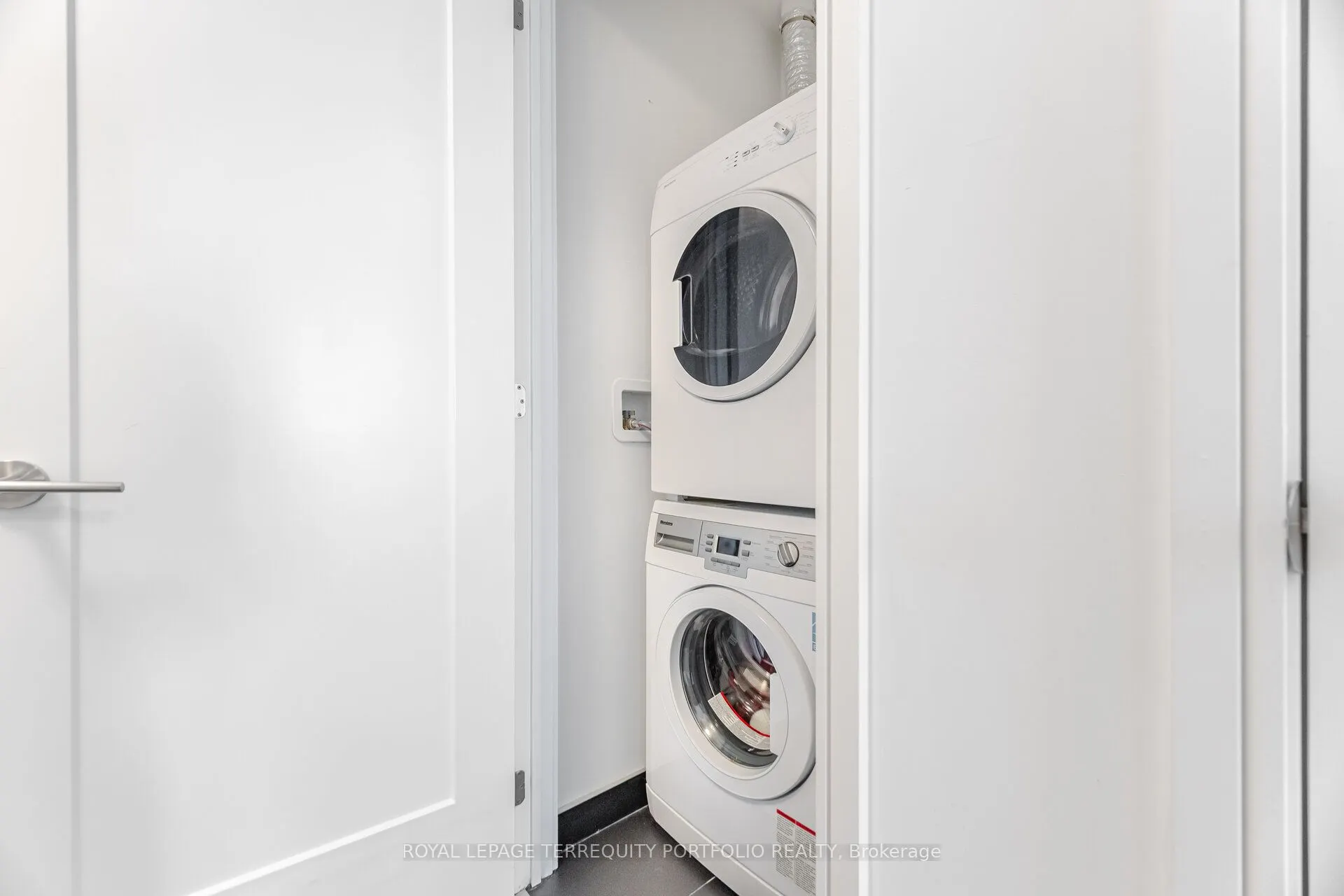 88 Scott Street, #2509