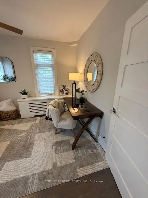 93 Douglas Crescent, #14