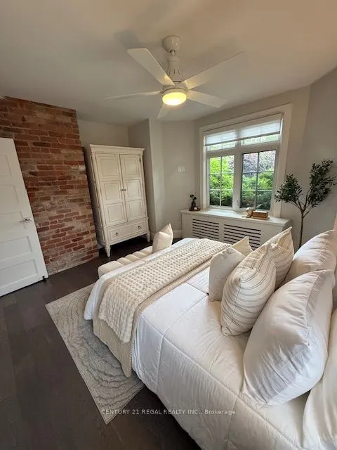 93 Douglas Crescent, #14