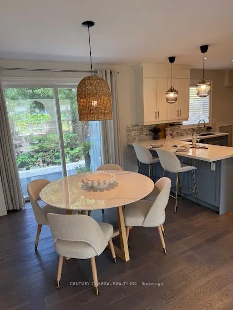 93 Douglas Crescent, #14