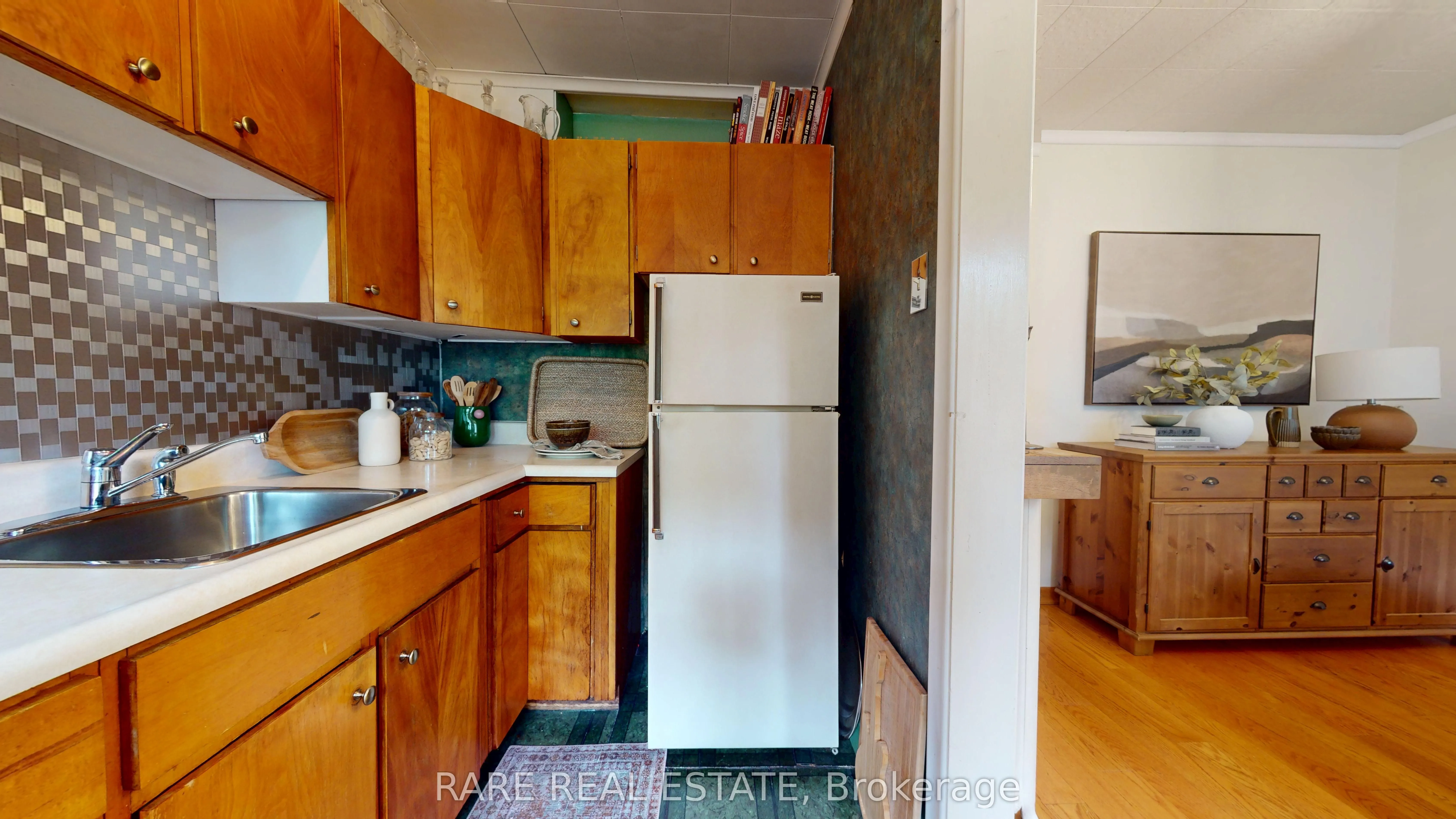 81 Bowood Avenue